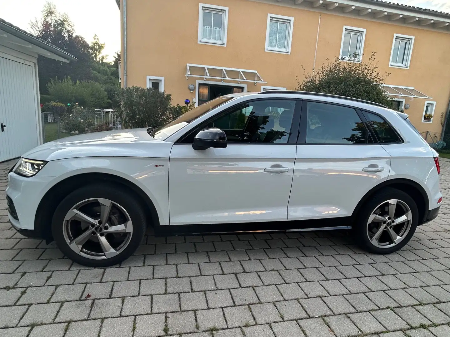 Audi Q5 Q5 40 TDI quattro S tronic design Weiß - 2