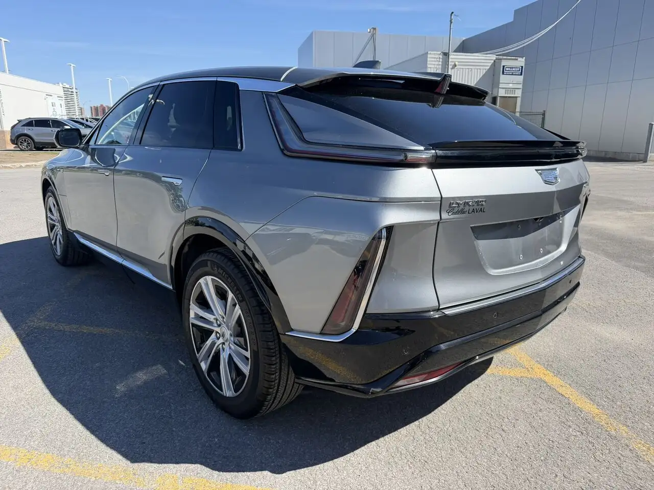 Cadillac Lyriq снимка Cadillac Lyriq