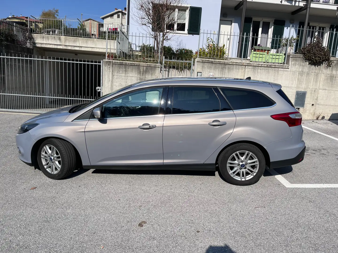 Ford Focus Focus III 2011 SW SW 1.6 tdci Titanium 115cv Grigio - 2