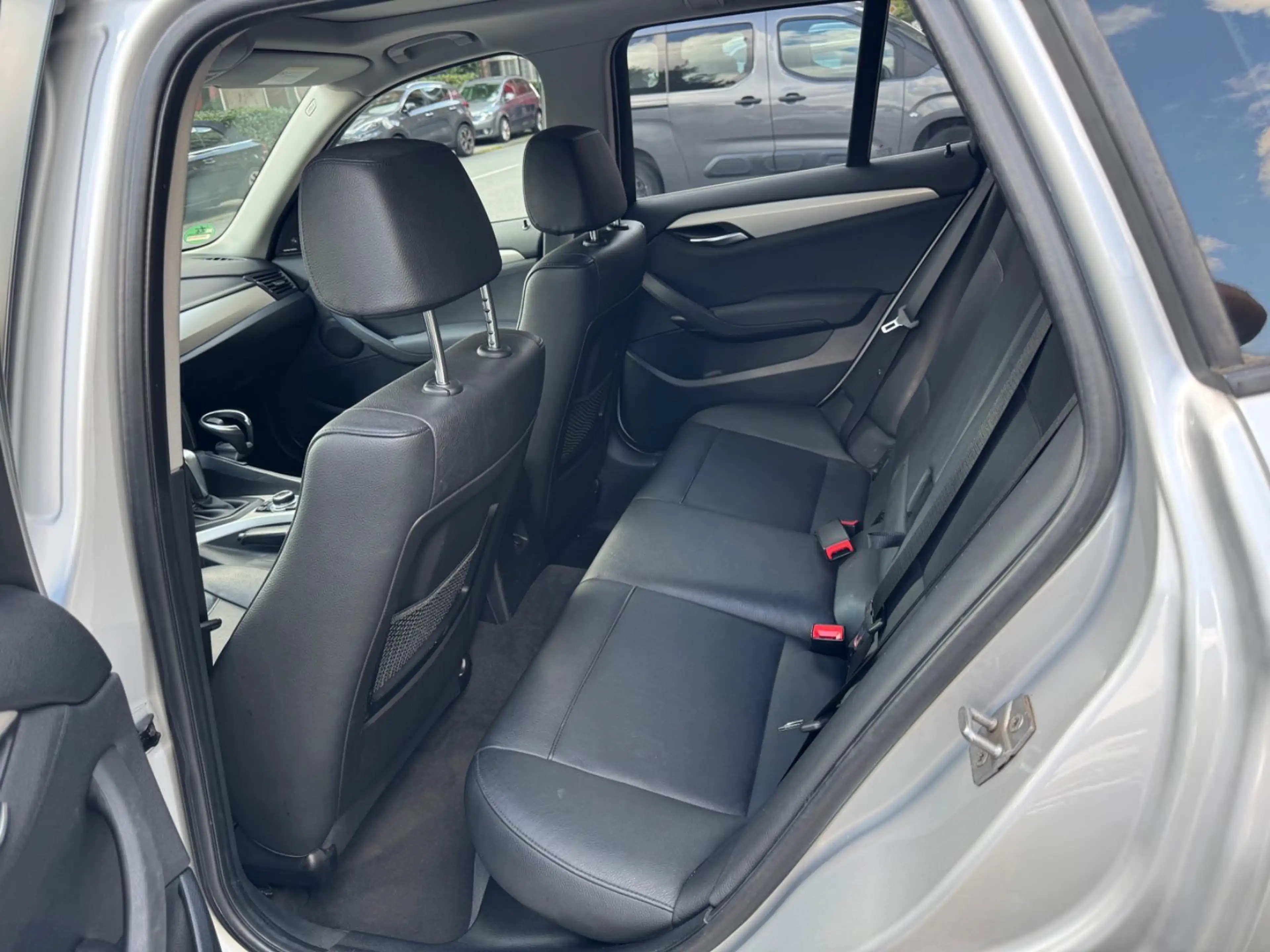 BMW X1 sDrive 20 d/Panorama/Leder/Navi/AHK/PDC/HK/ — photo 15