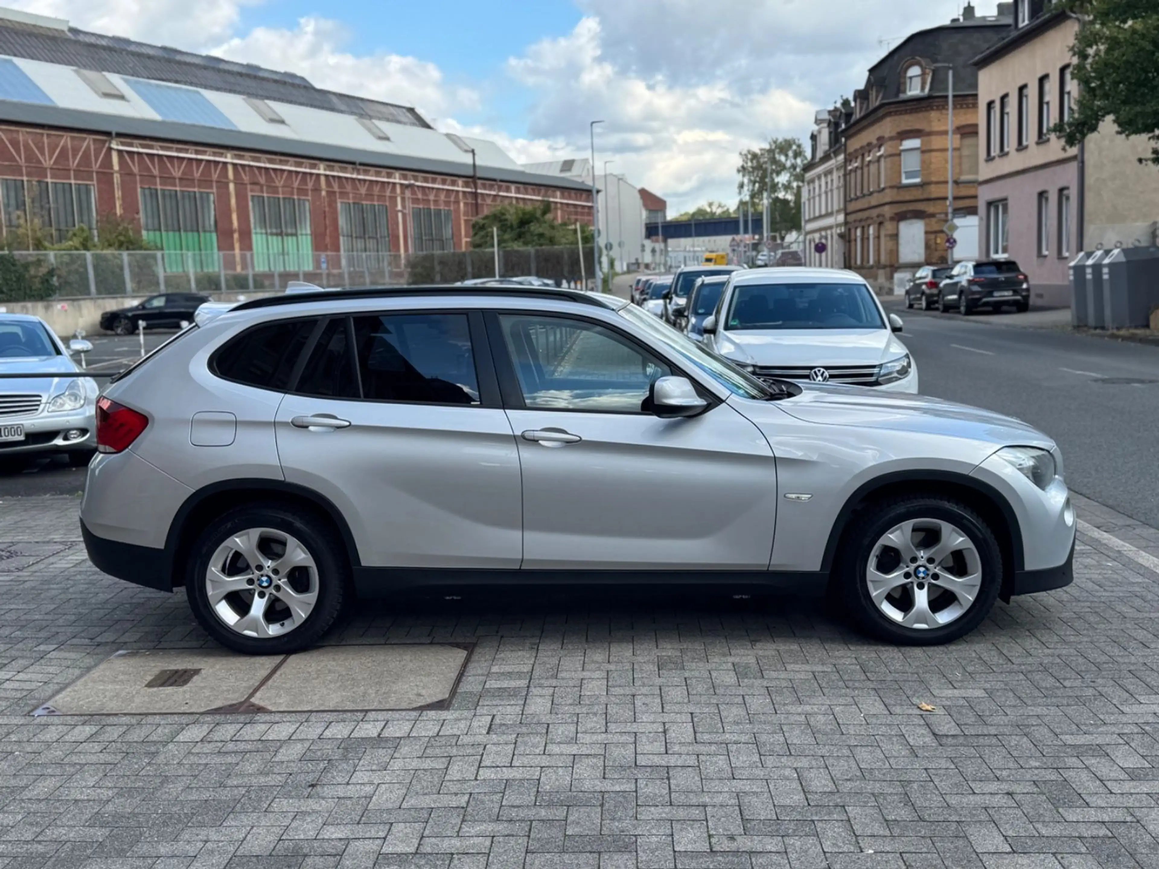 BMW X1 sDrive 20 d/Panorama/Leder/Navi/AHK/PDC/HK/ — photo 6