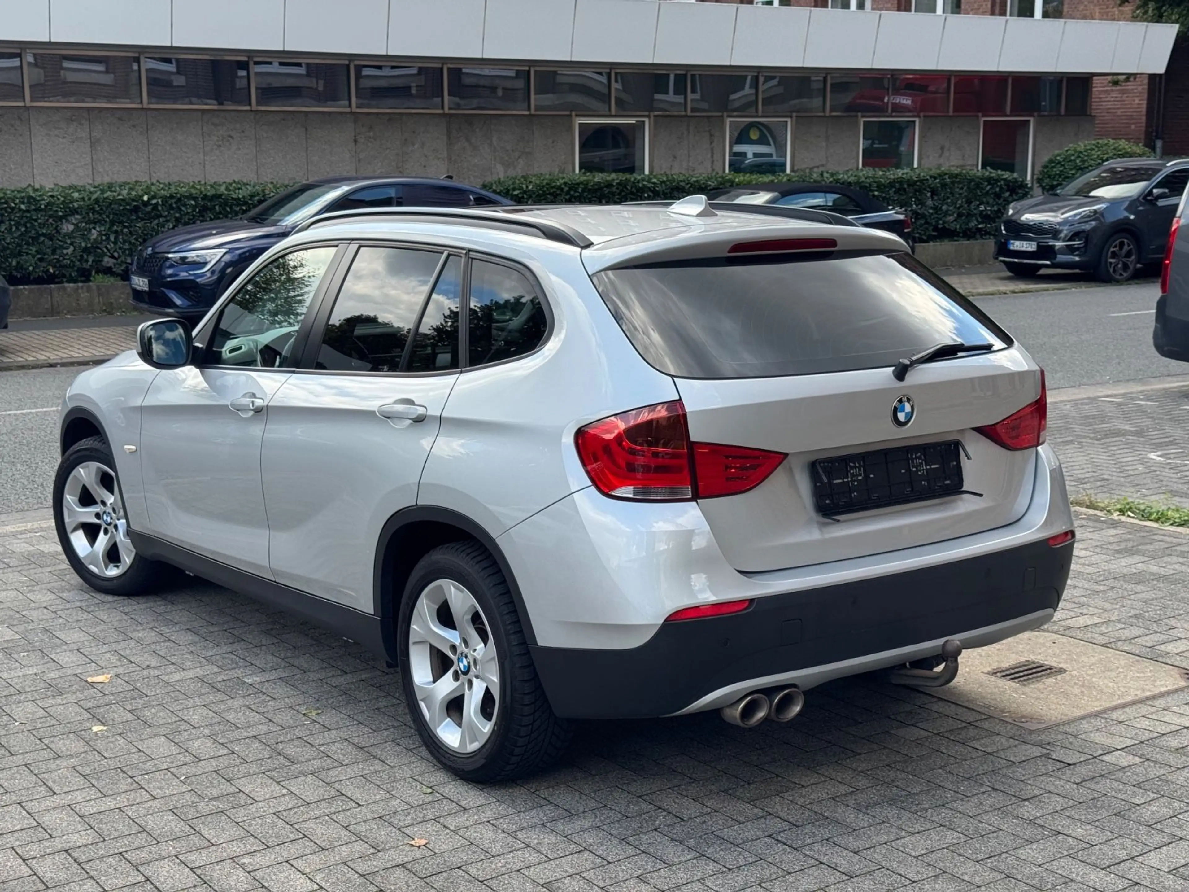 BMW X1 sDrive 20 d/Panorama/Leder/Navi/AHK/PDC/HK/ — photo 8