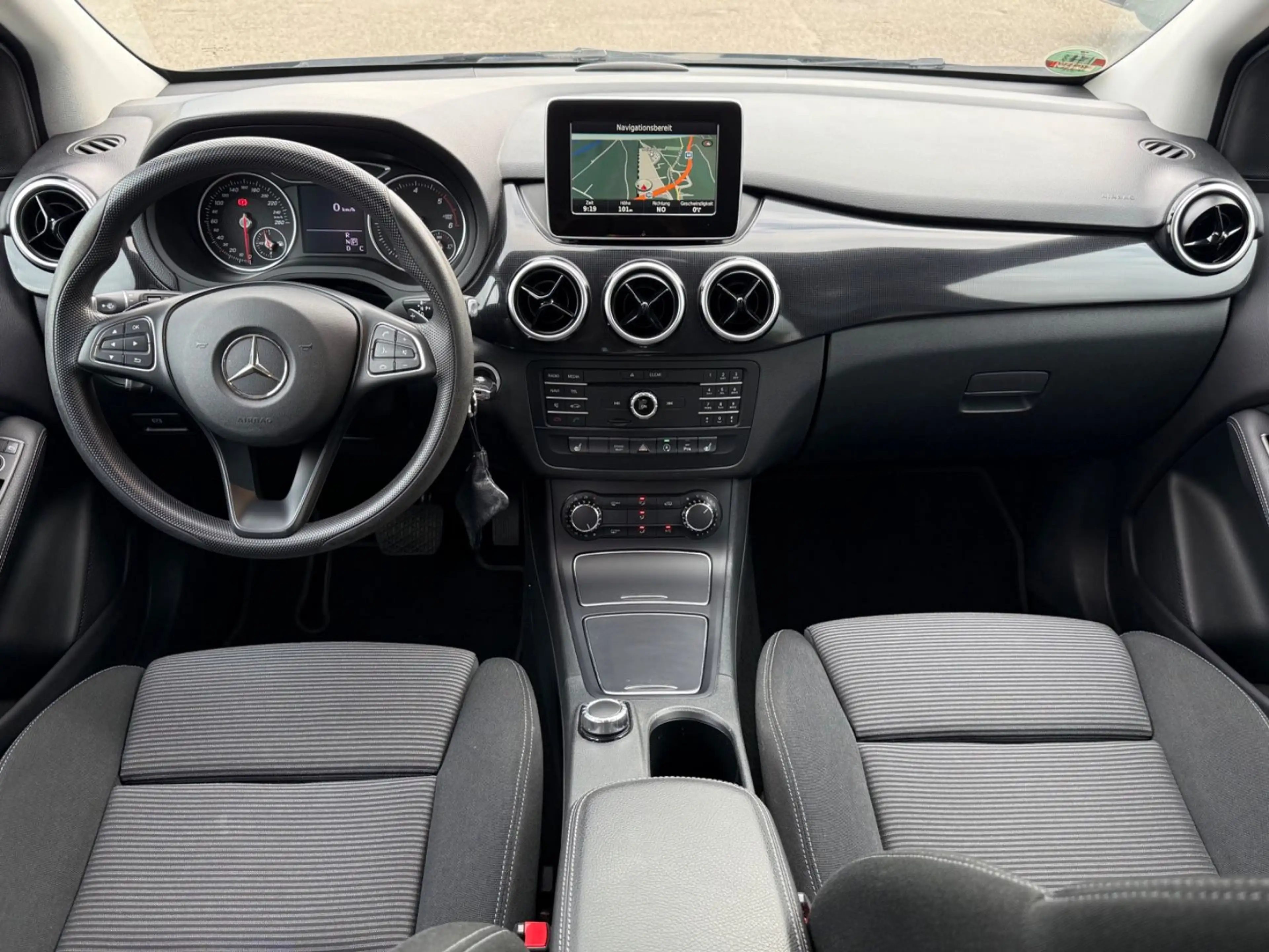 Mercedes-Benz B 200 B B 200 CDI / d — photo 9