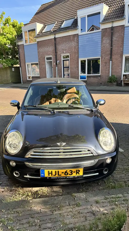 MINI Cooper Cabrio