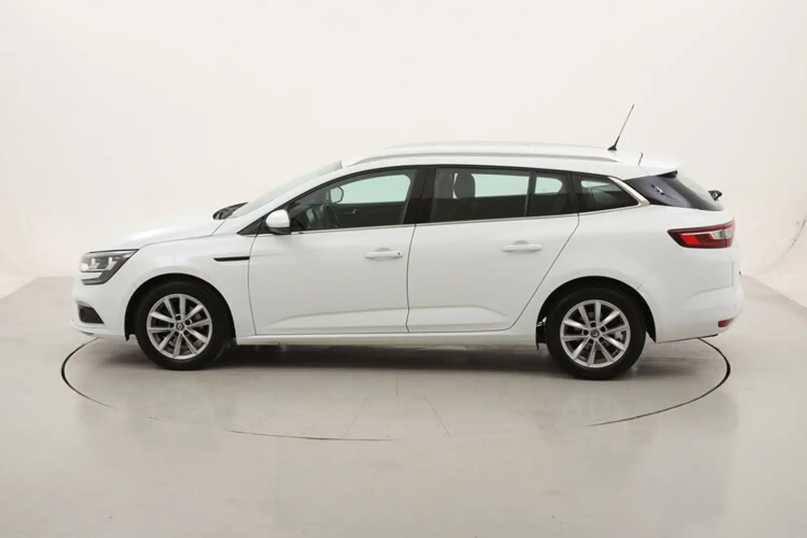 Renault Megane Sporter Energy Business EDC 1.5 Diesel 110CV Bianco - 2