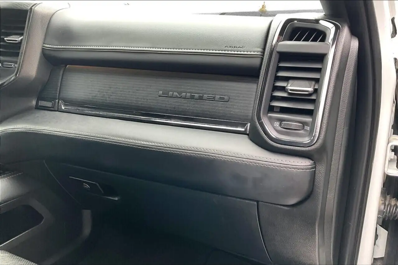 RAM 3500 снимка RAM 3500