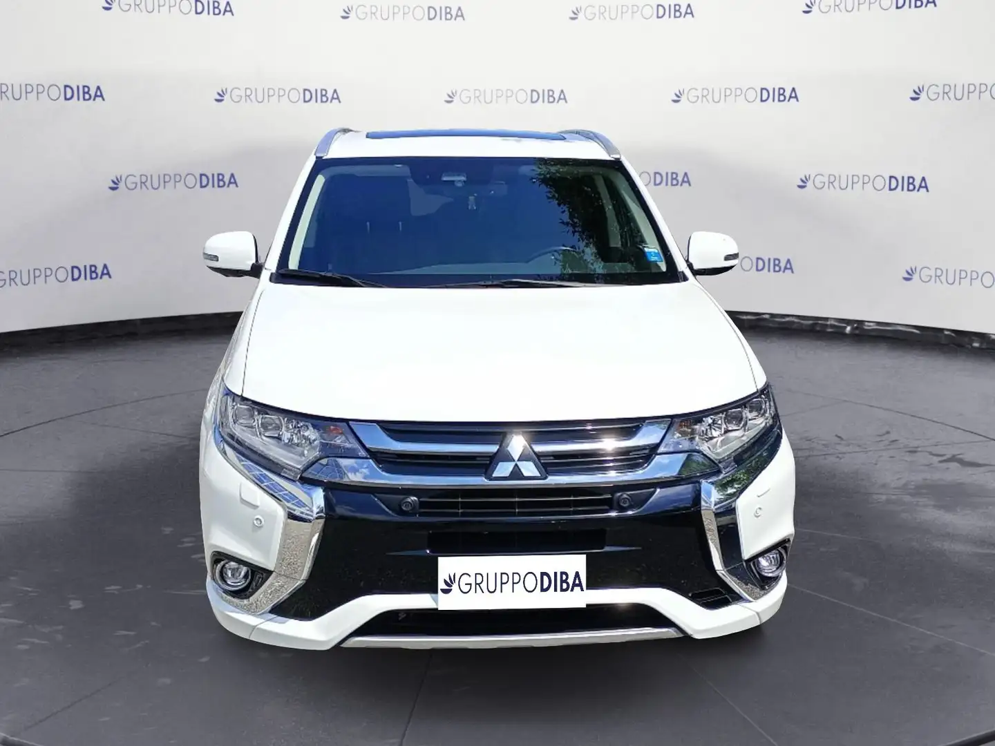 Mitsubishi Outlander III 2016 Benzina phev 2.0 Instyle Diamond Sda 4wd - 2