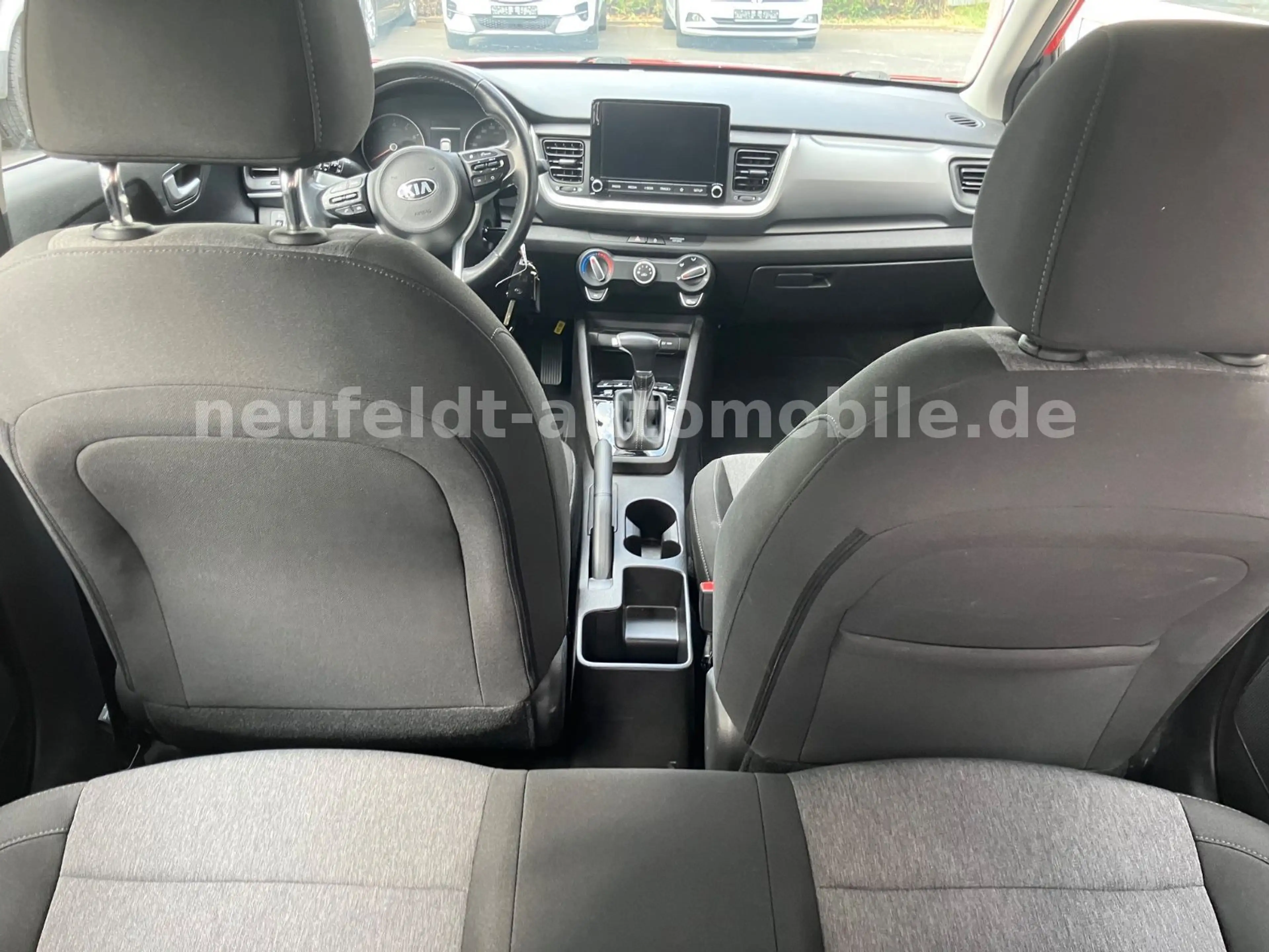 Kia Stonic Edition 7, 1.Hand — photo 11