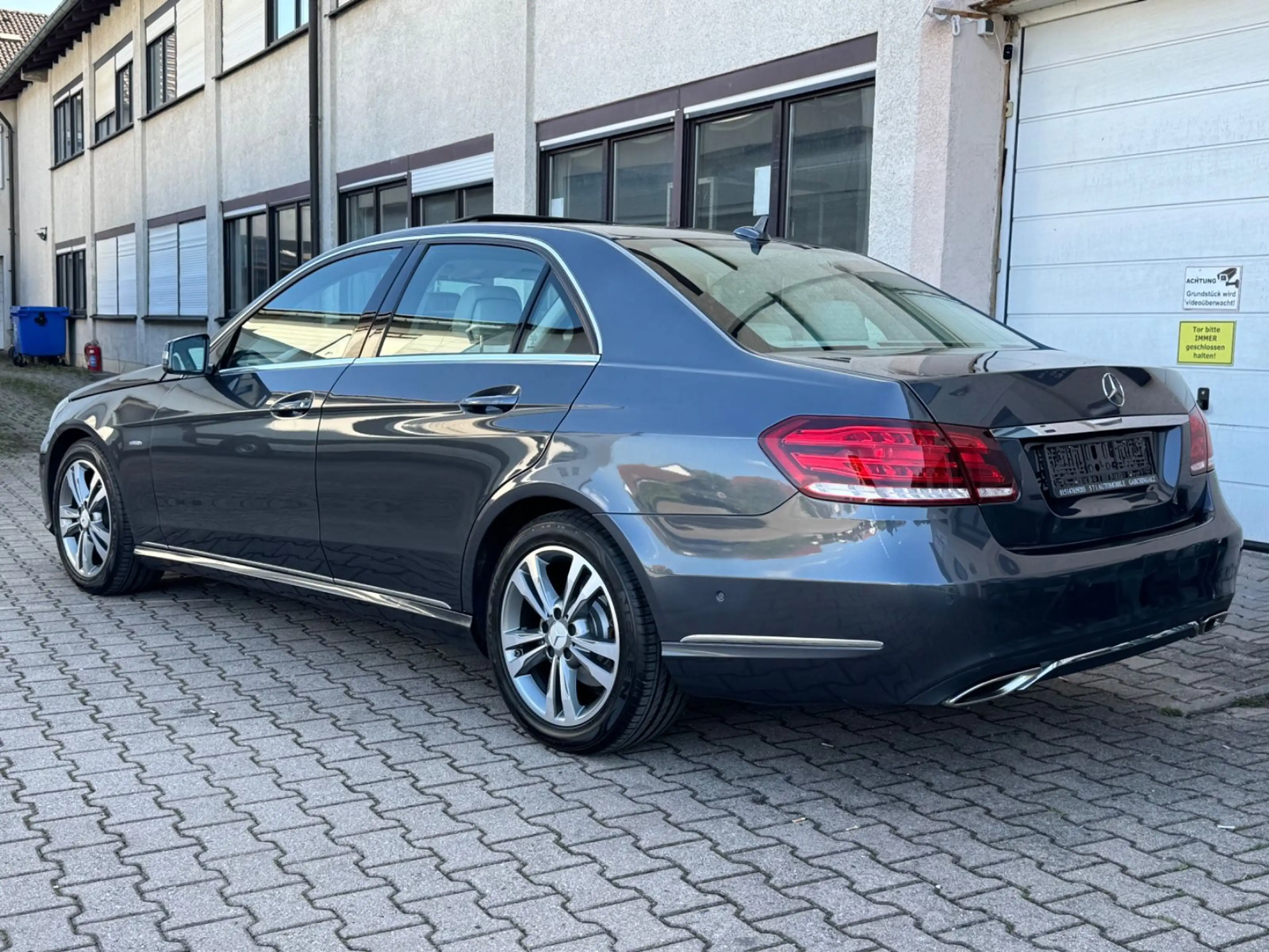 Mercedes-Benz E 200 Lim. AVANTGARDE BlueTec LED LEDER SCHALTER — photo 4