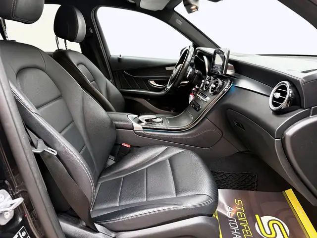 Mercedes-Benz GLC view 12