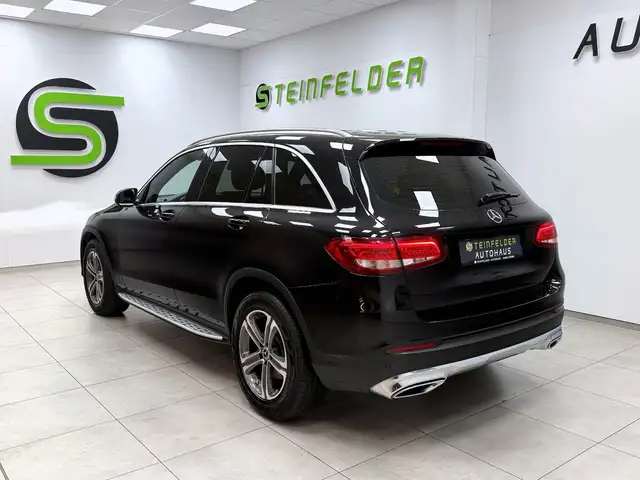 Mercedes-Benz GLC view 5
