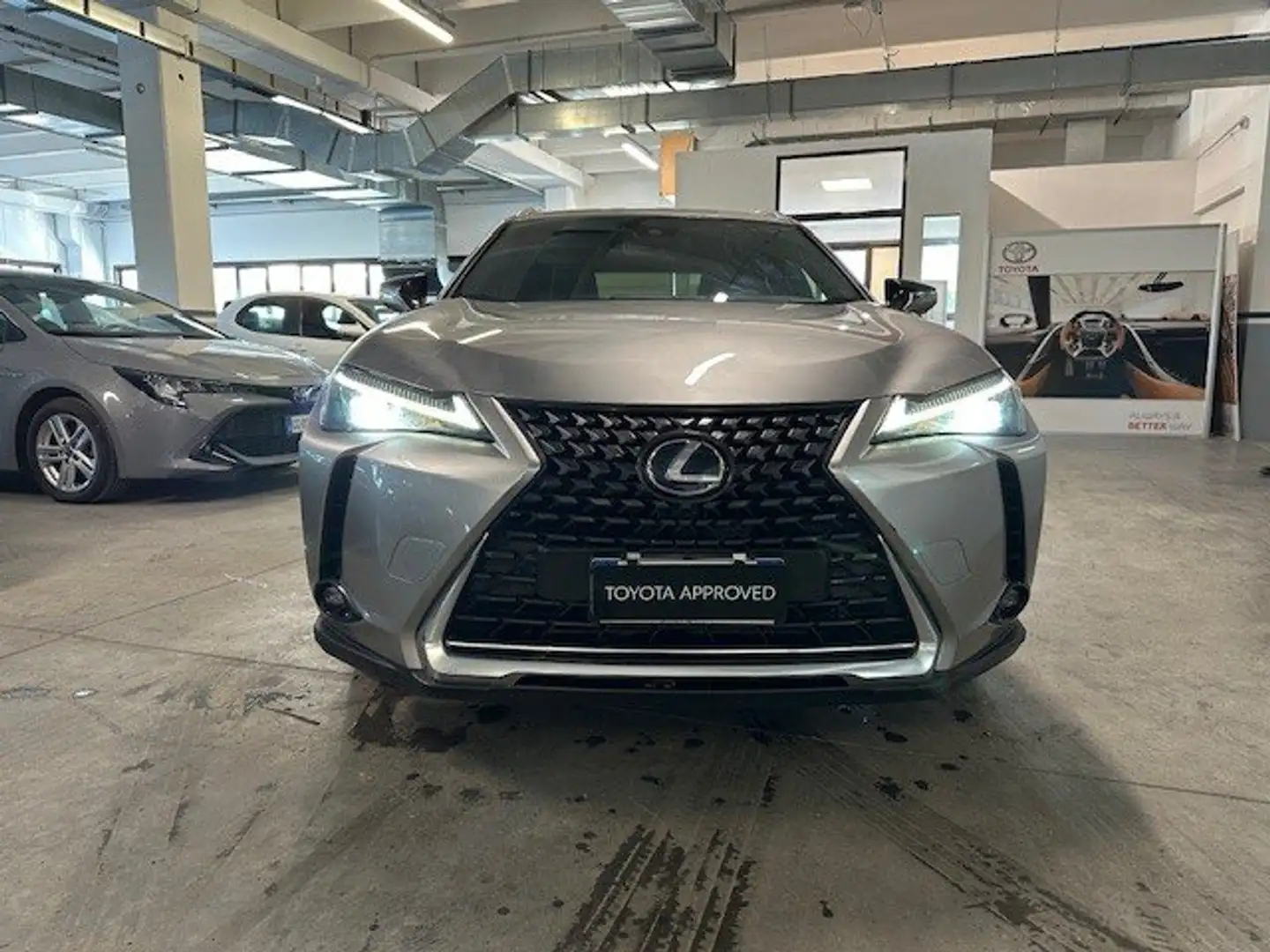 Lexus UX 200 250h 2.0 Business 2wd cvt my20 Gris - 2