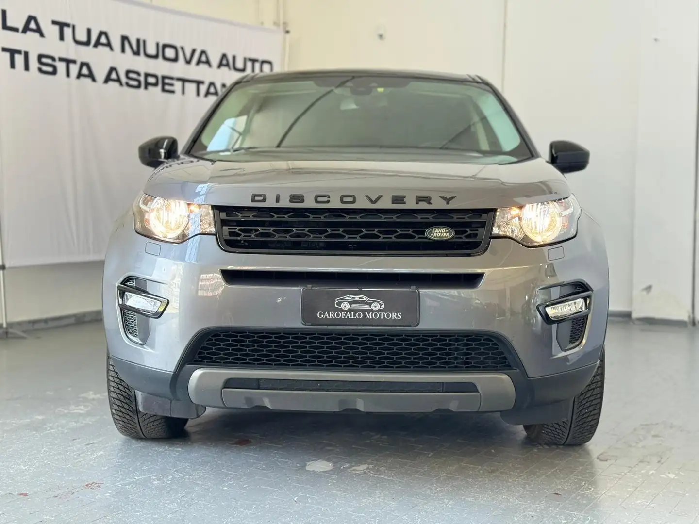 Land Rover Discovery Sport Discovery Sport I 2.0 td4  Luxury awd 150cv auto Grijs - 1