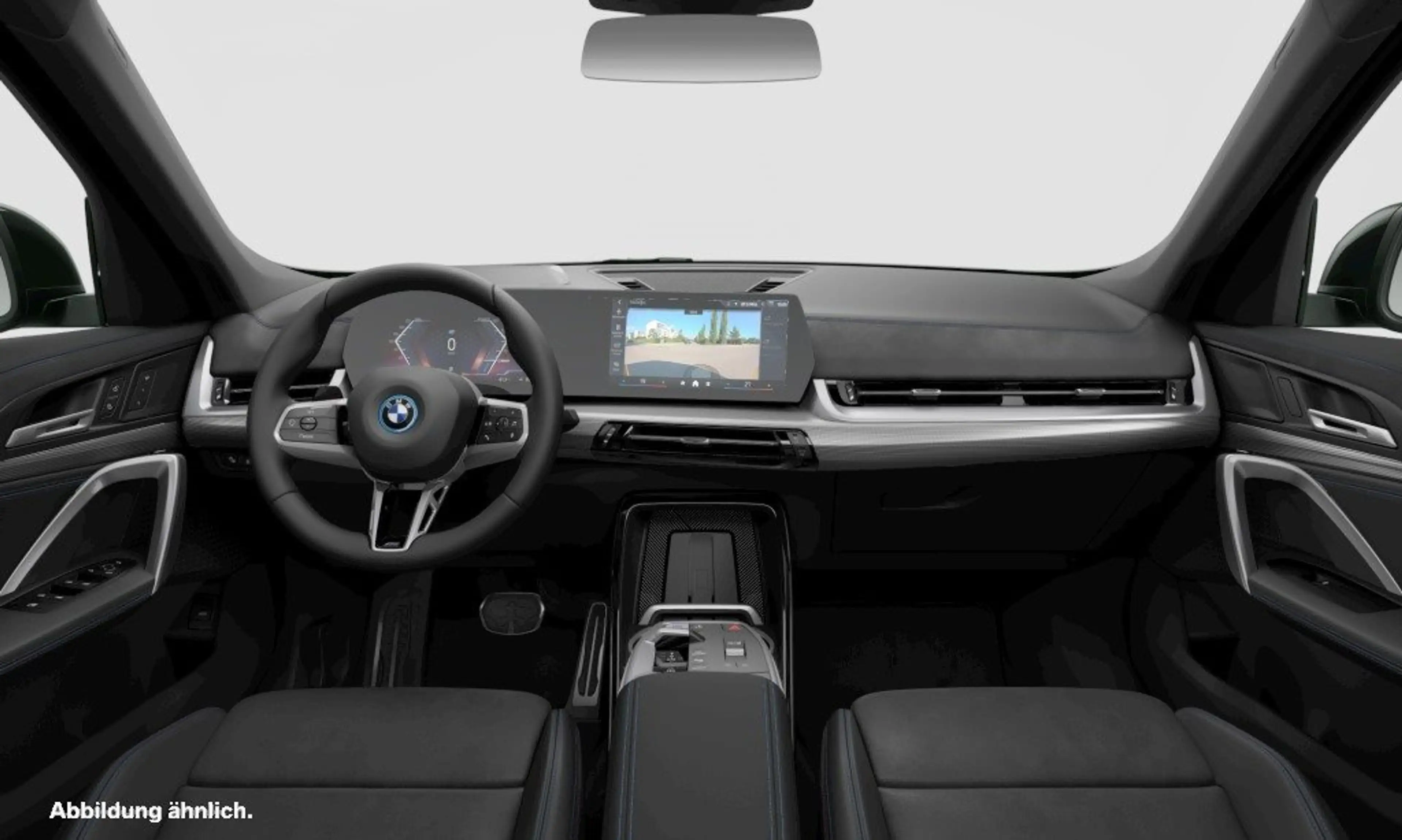 BMW iX1 xDrive30 — photo 3