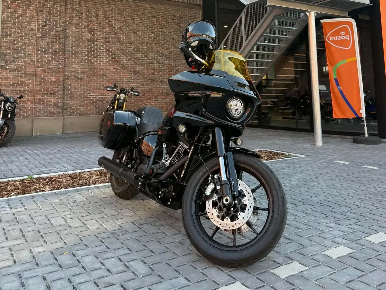 Harley-Davidson Lowrider ST
