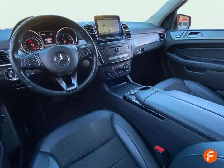 Mercedes-Benz GLE 2017, foto 31