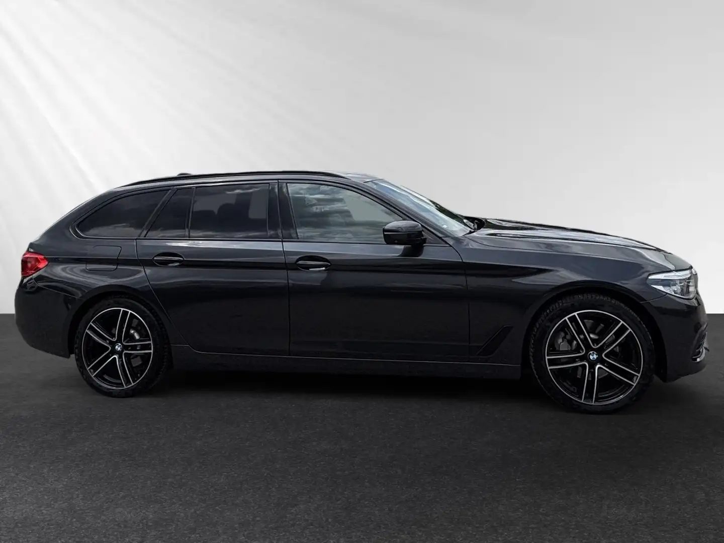 BMW 530 i xDrive Touring Sport Line Pano PA+ LCProf Gris - 2