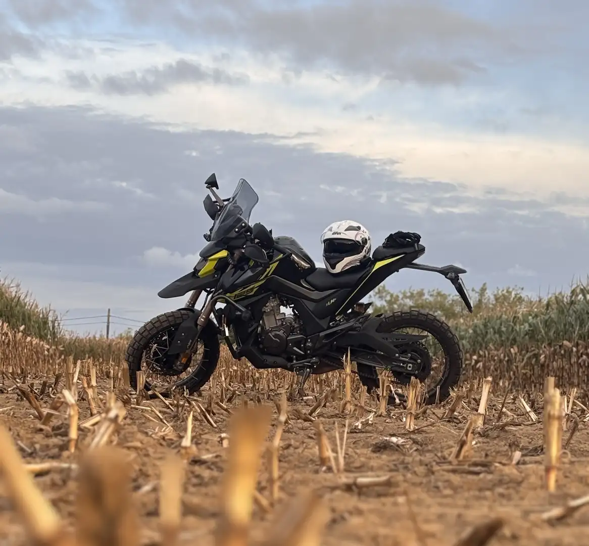 Zontes 125 U zontes 125U1 rijbewijs B of A1 perfect staat - 2