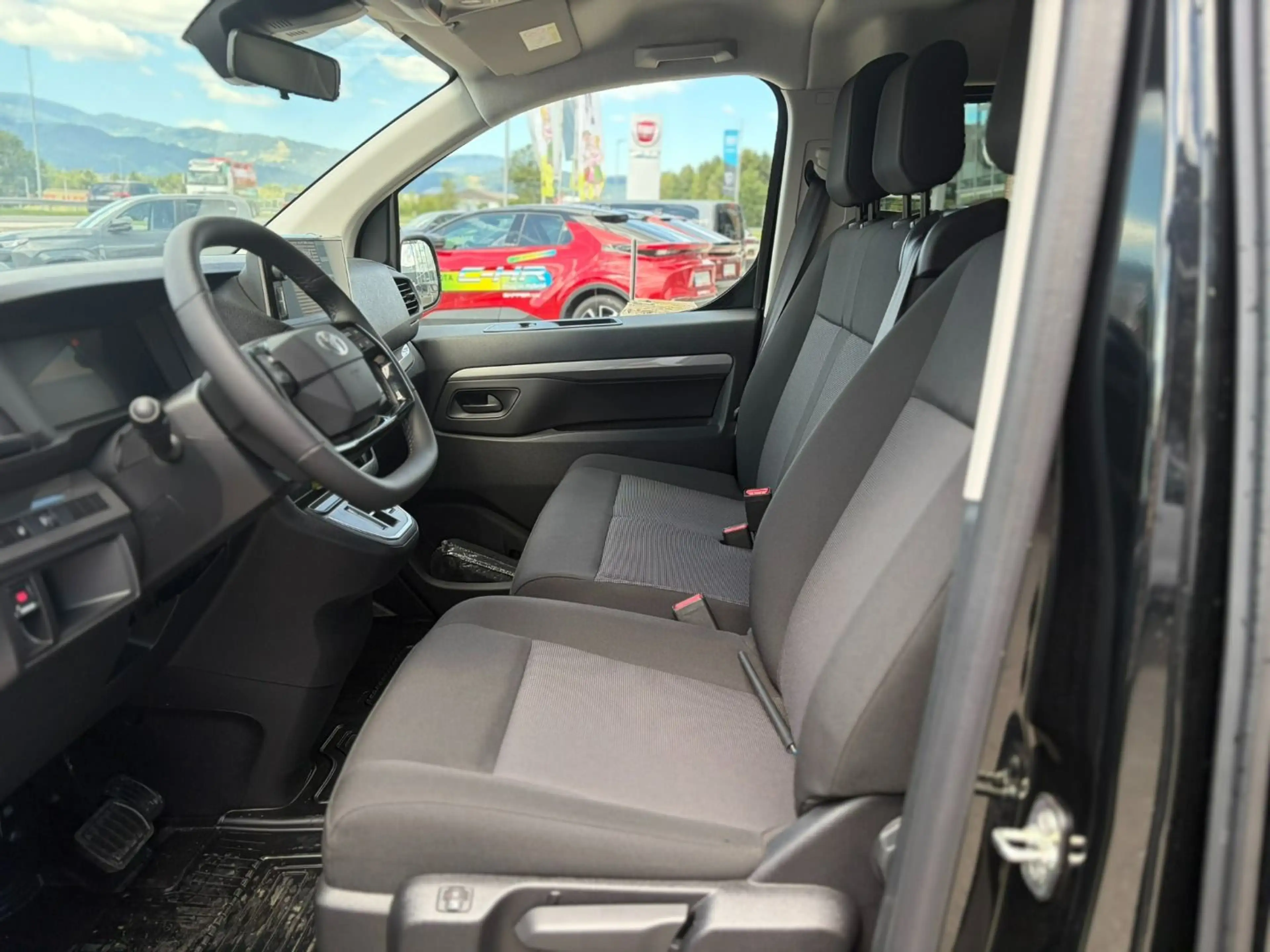 Toyota Proace DKB L2, Gewerbewochen — photo 10
