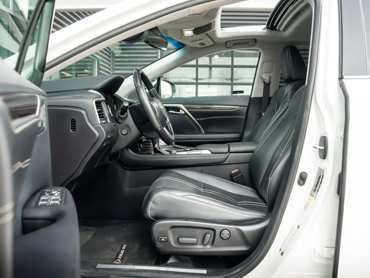 Lexus RX fotografie Lexus RX