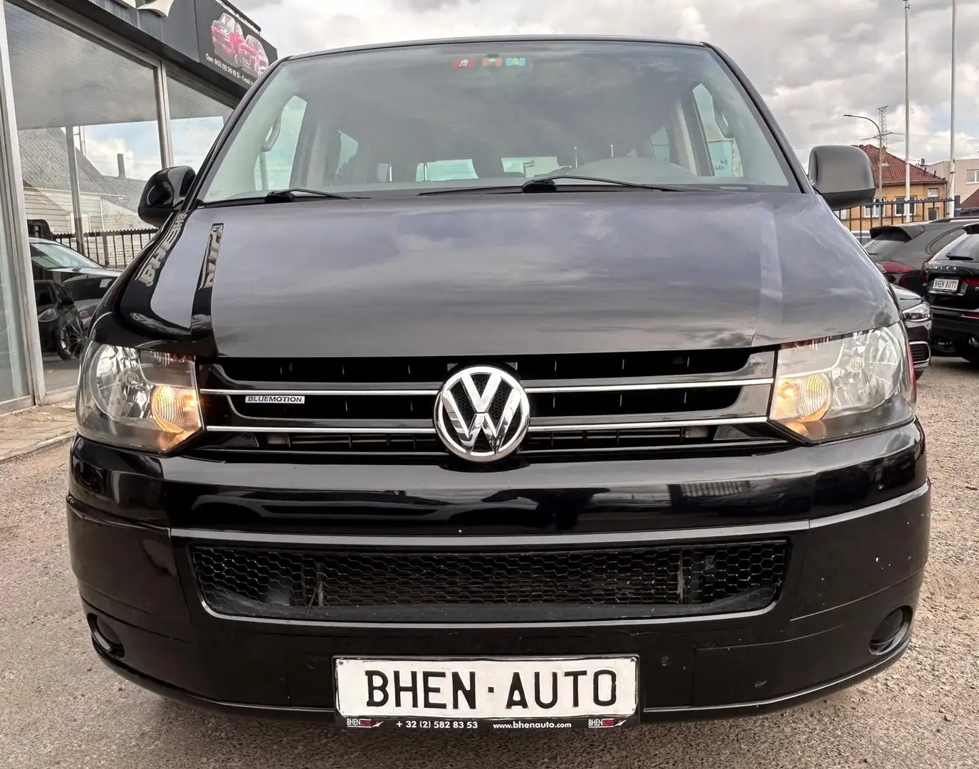 Volkswagen T5 Multivan 2.0 TDi/AIRCO/RADIO/RADAR DE RECUL/NAVI Zwart - 2