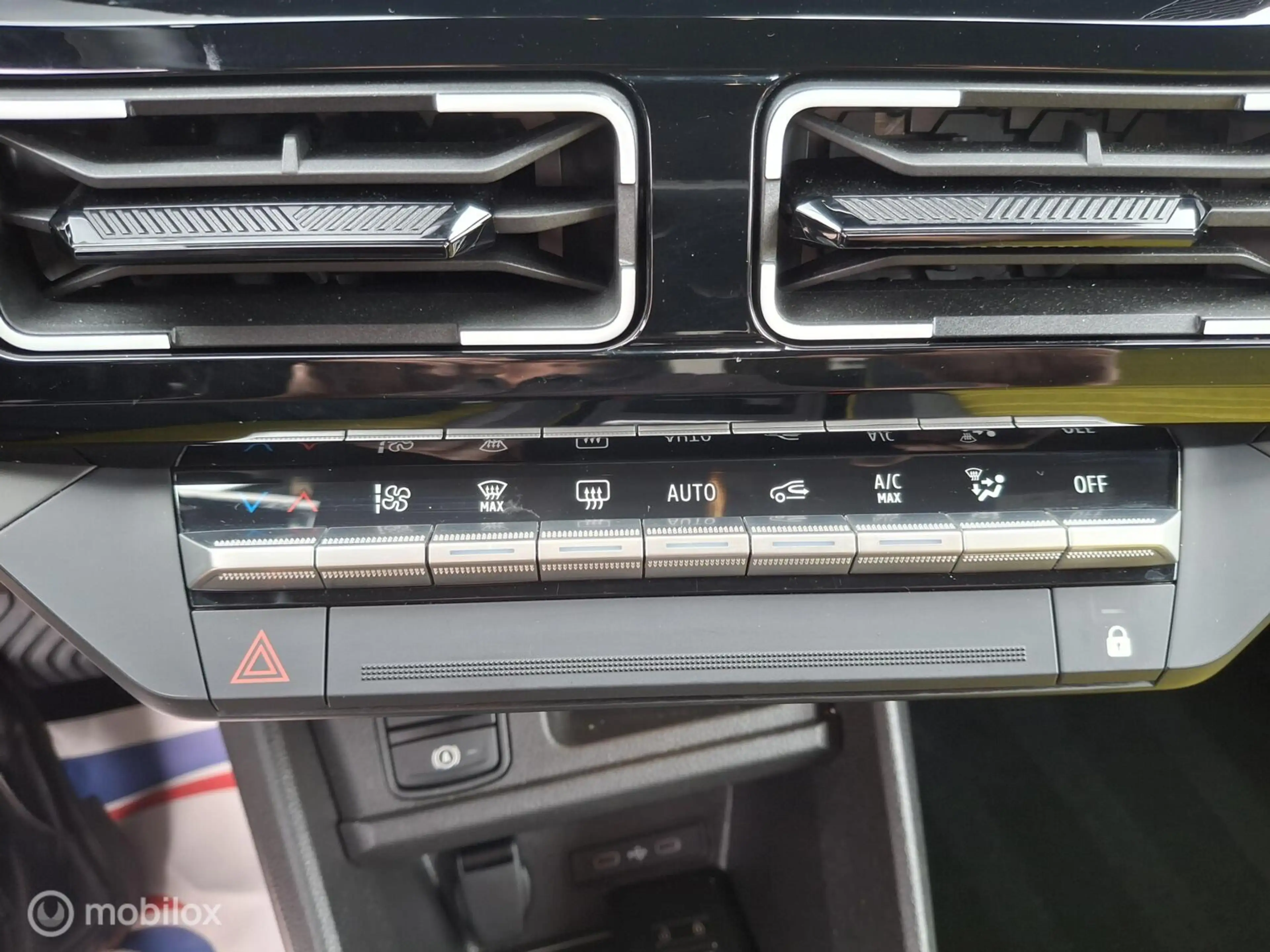 Renault R 5 comfort range iconic cinq 52 kWh — photo 10