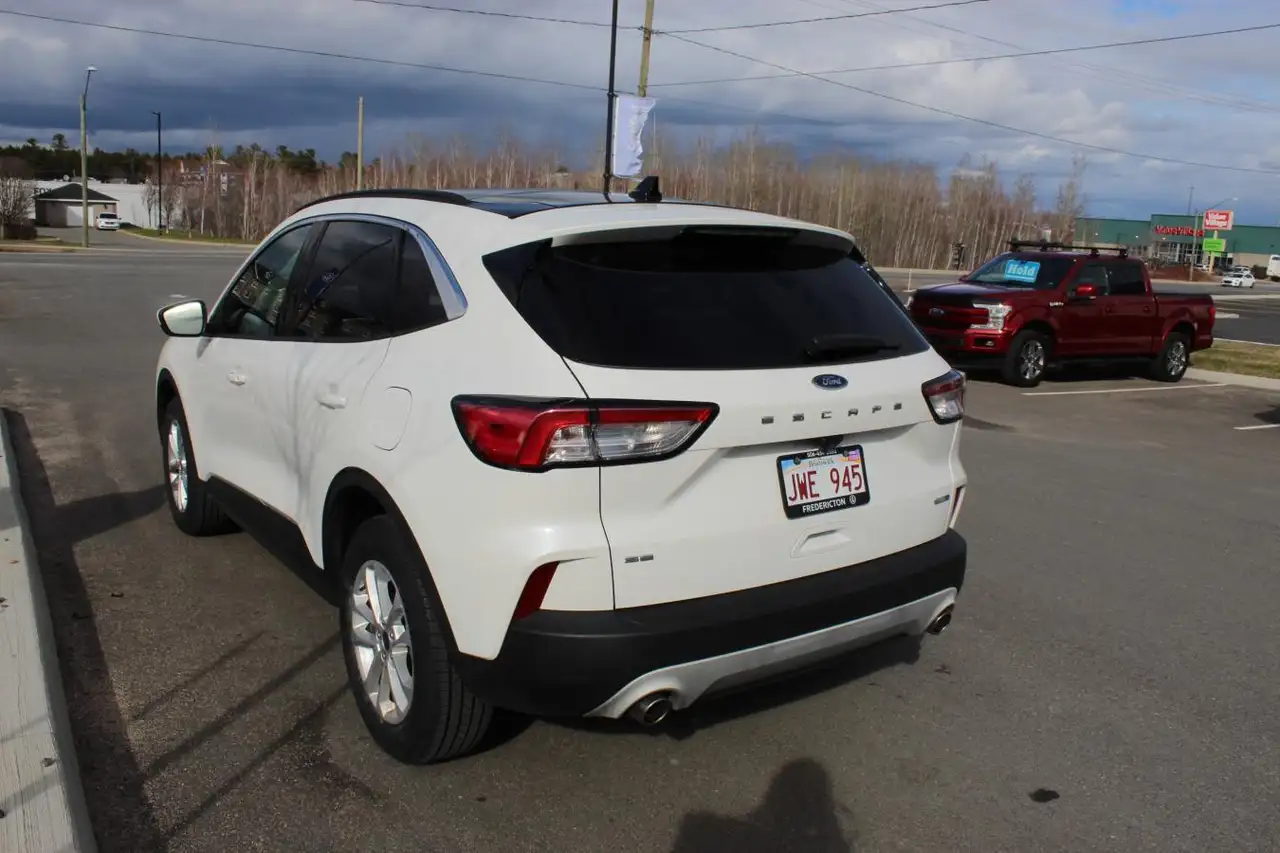Ford Escape снимка Ford Escape