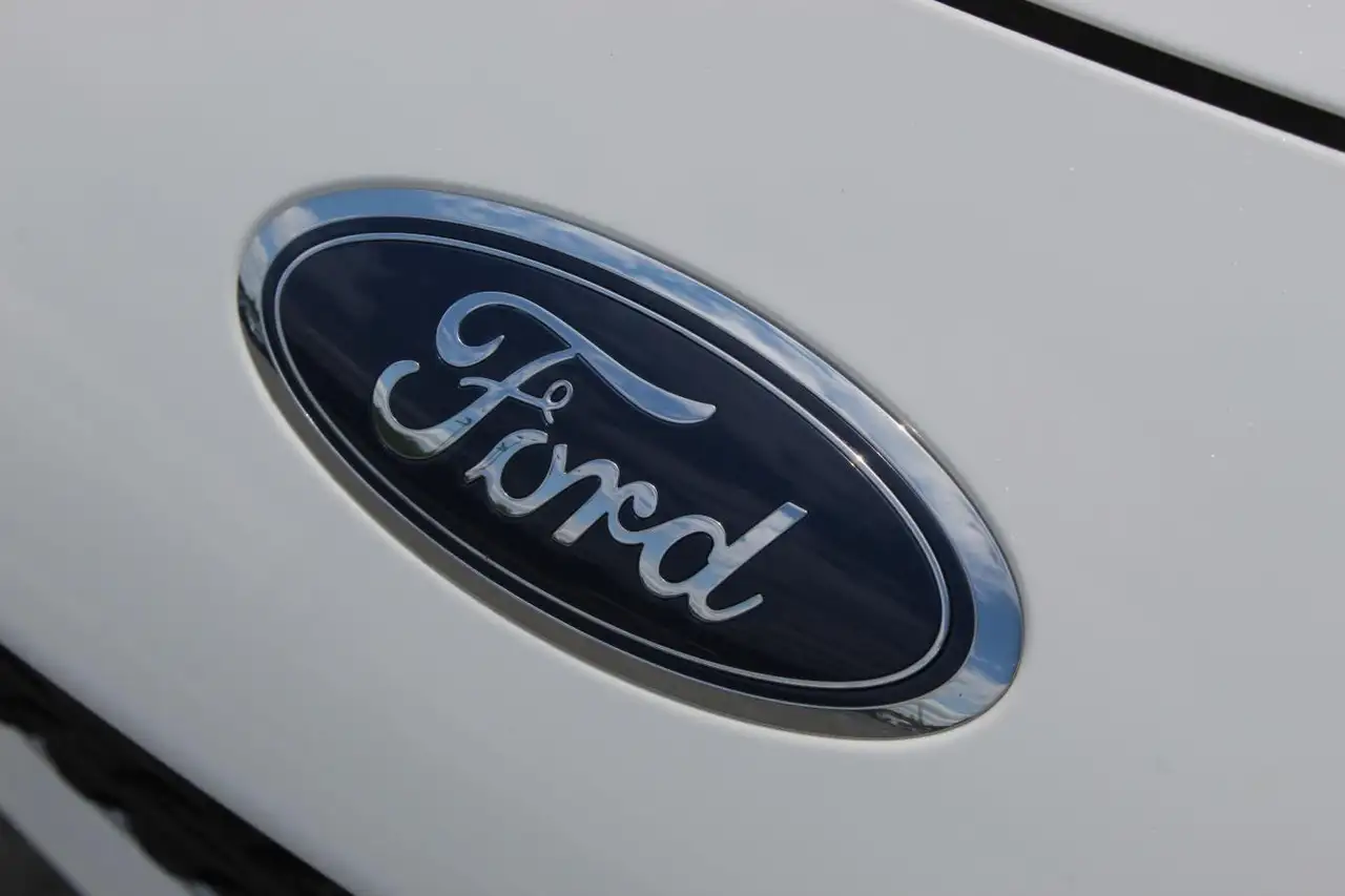 Ford Escape снимка Ford Escape