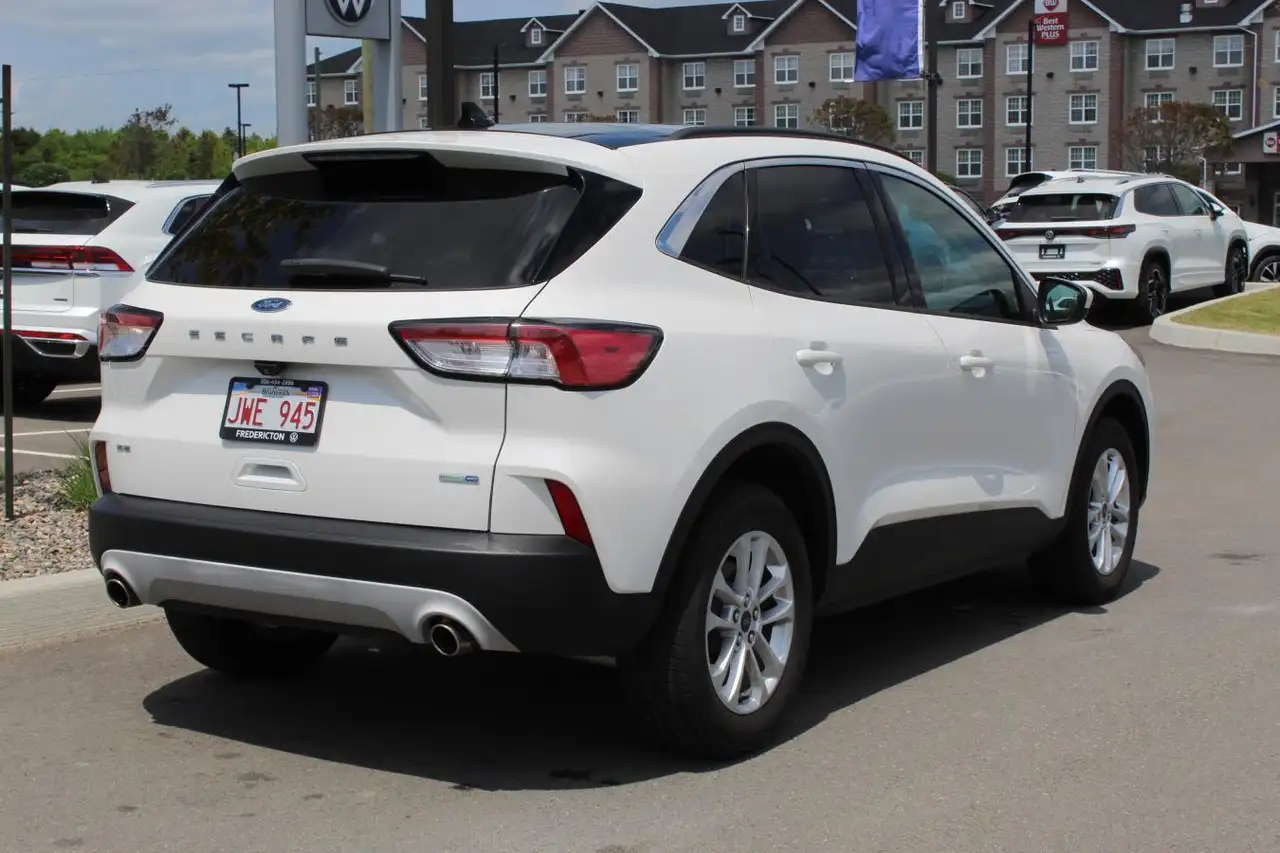 Ford Escape снимка Ford Escape
