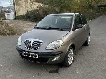 Ypsilon 1.3 Multijet 16v New Platino