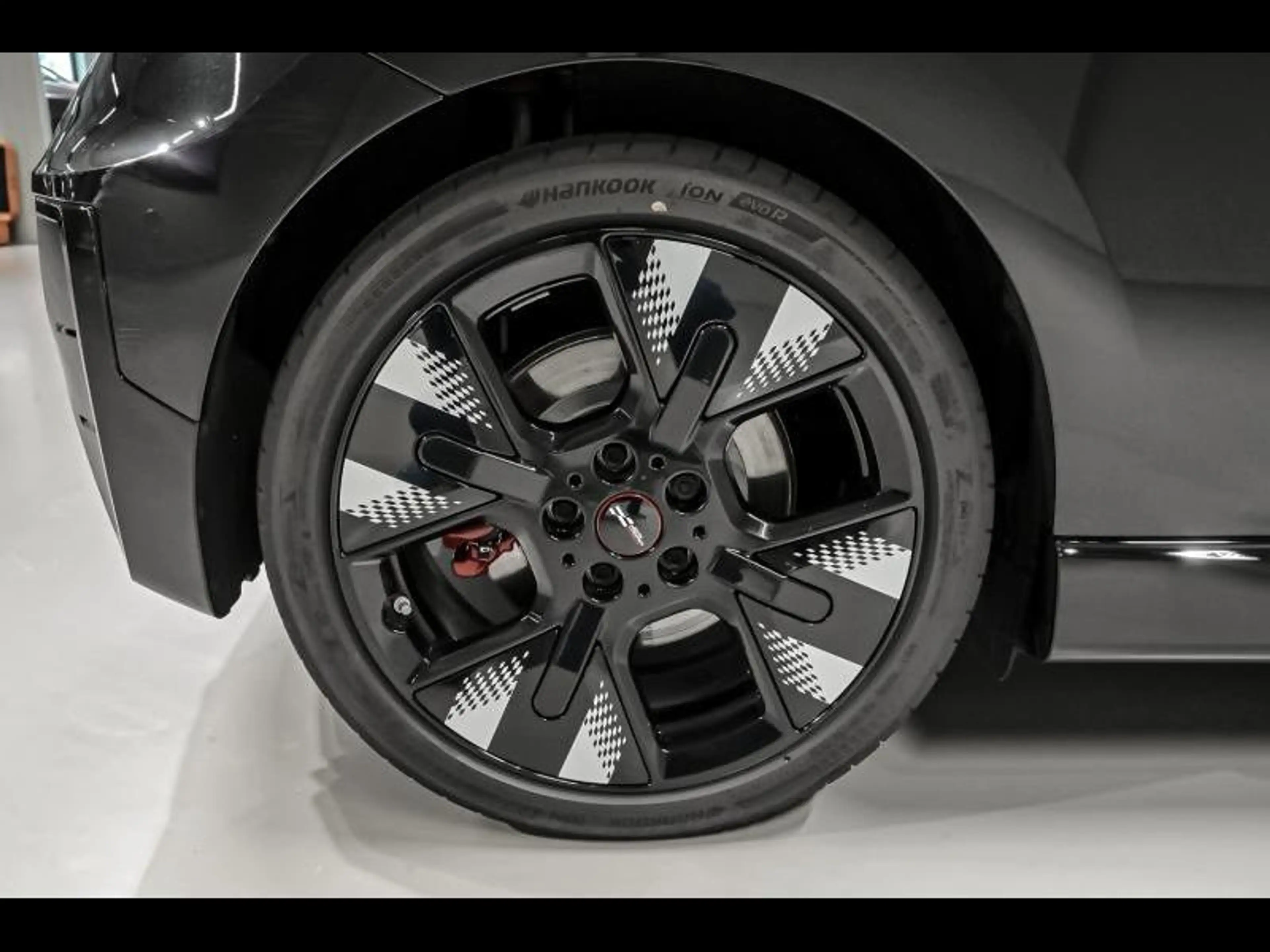 MINI John Cooper Works JCW Elektric — photo 8