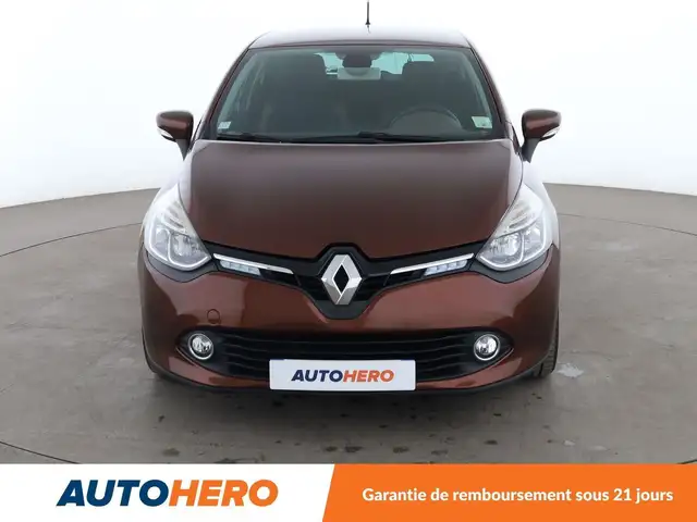 Renault Clio view 9