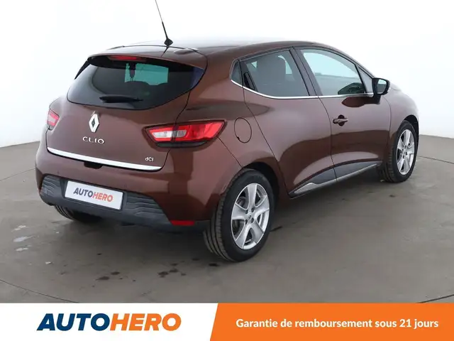 Renault Clio view 6