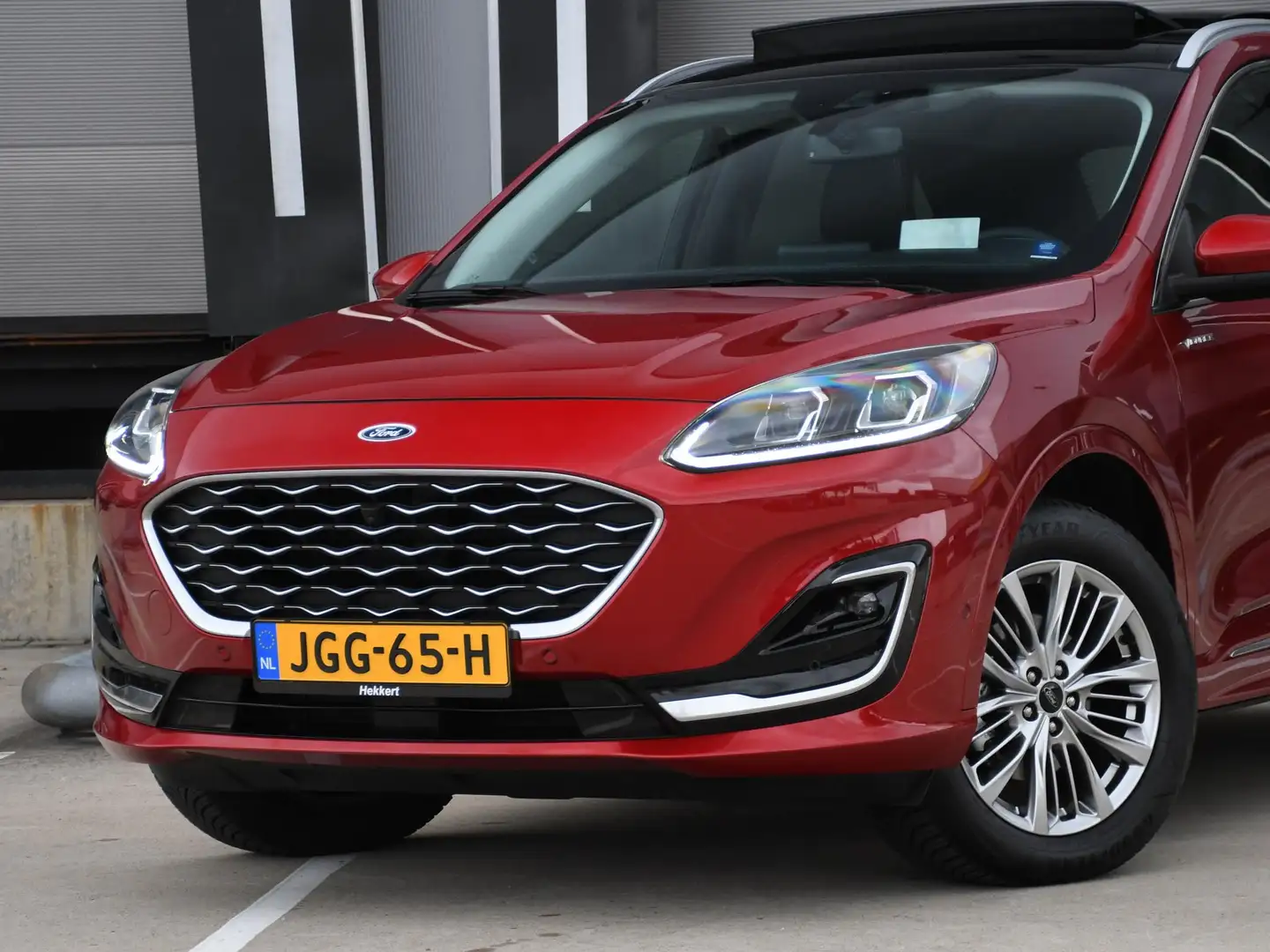 Ford Kuga Vignale 2.5 FHEV 190pk Automaat PANO-DAK | ADAP. C Rouge - 2