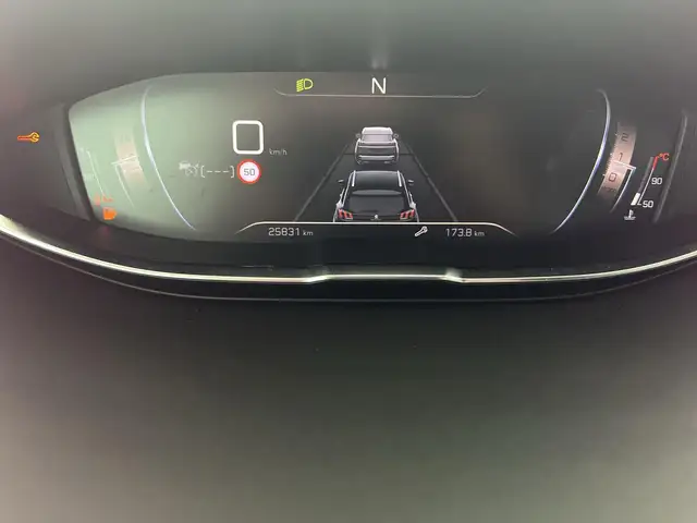 Peugeot 3008 view 17
