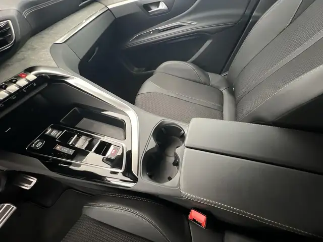 Peugeot 3008 view 14