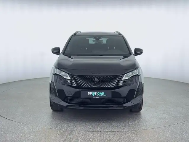 Peugeot 3008 view 2