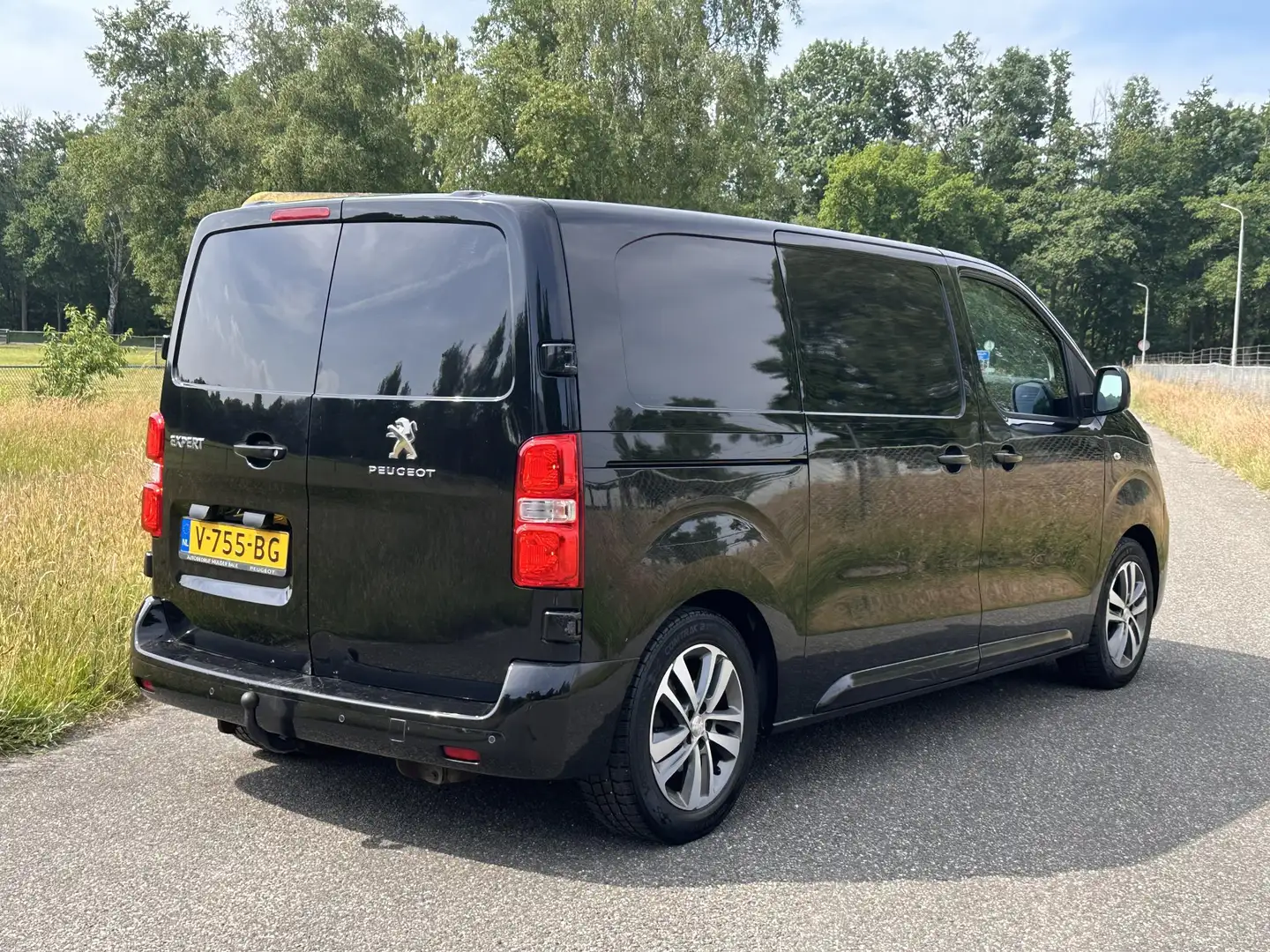 Peugeot Expert 227S 2.0 BlueHDI 180 Premium Pack Automaat | Deale Zwart - 2