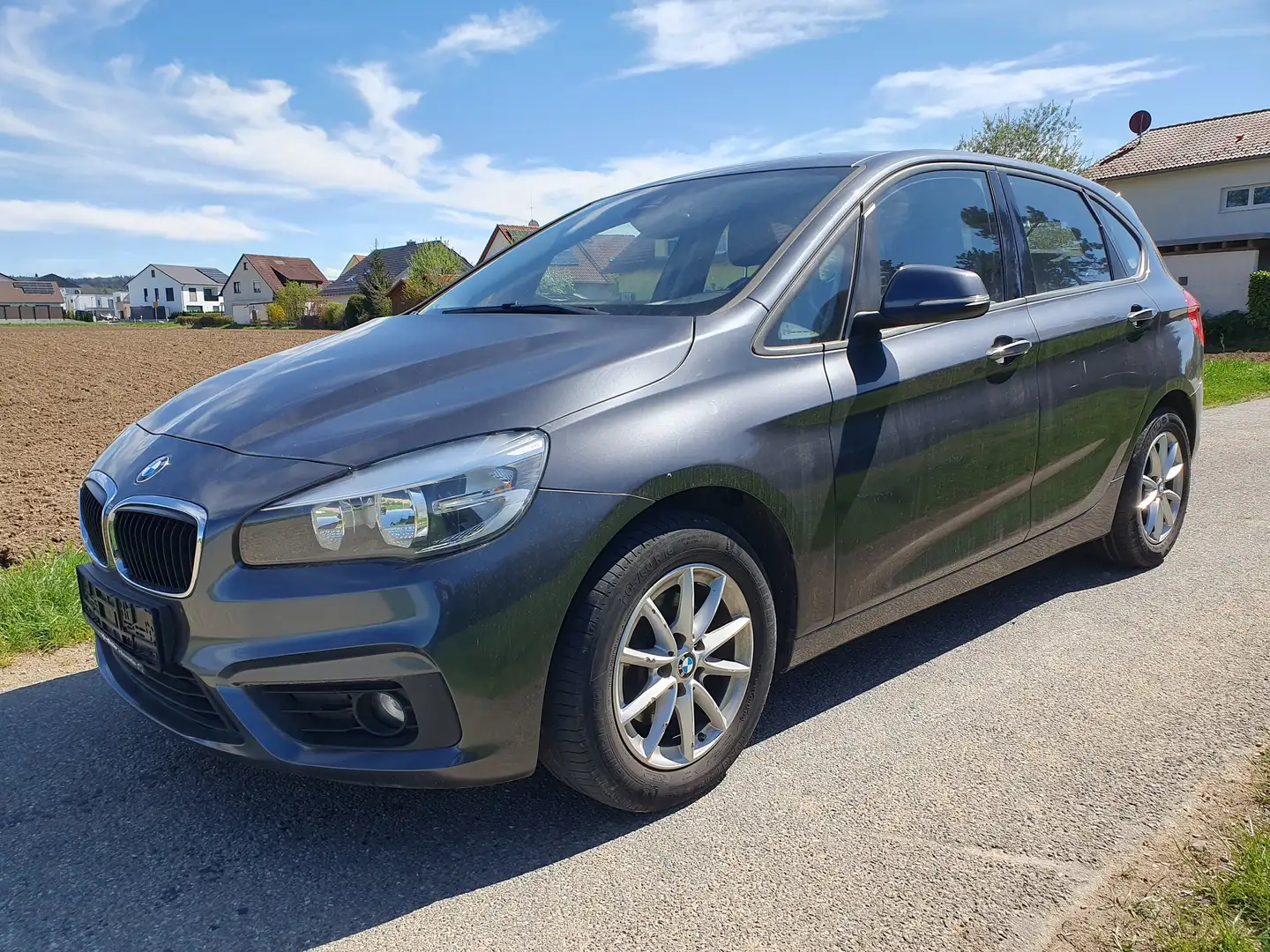 BMW 216 216 d Advantage Šedá - 2