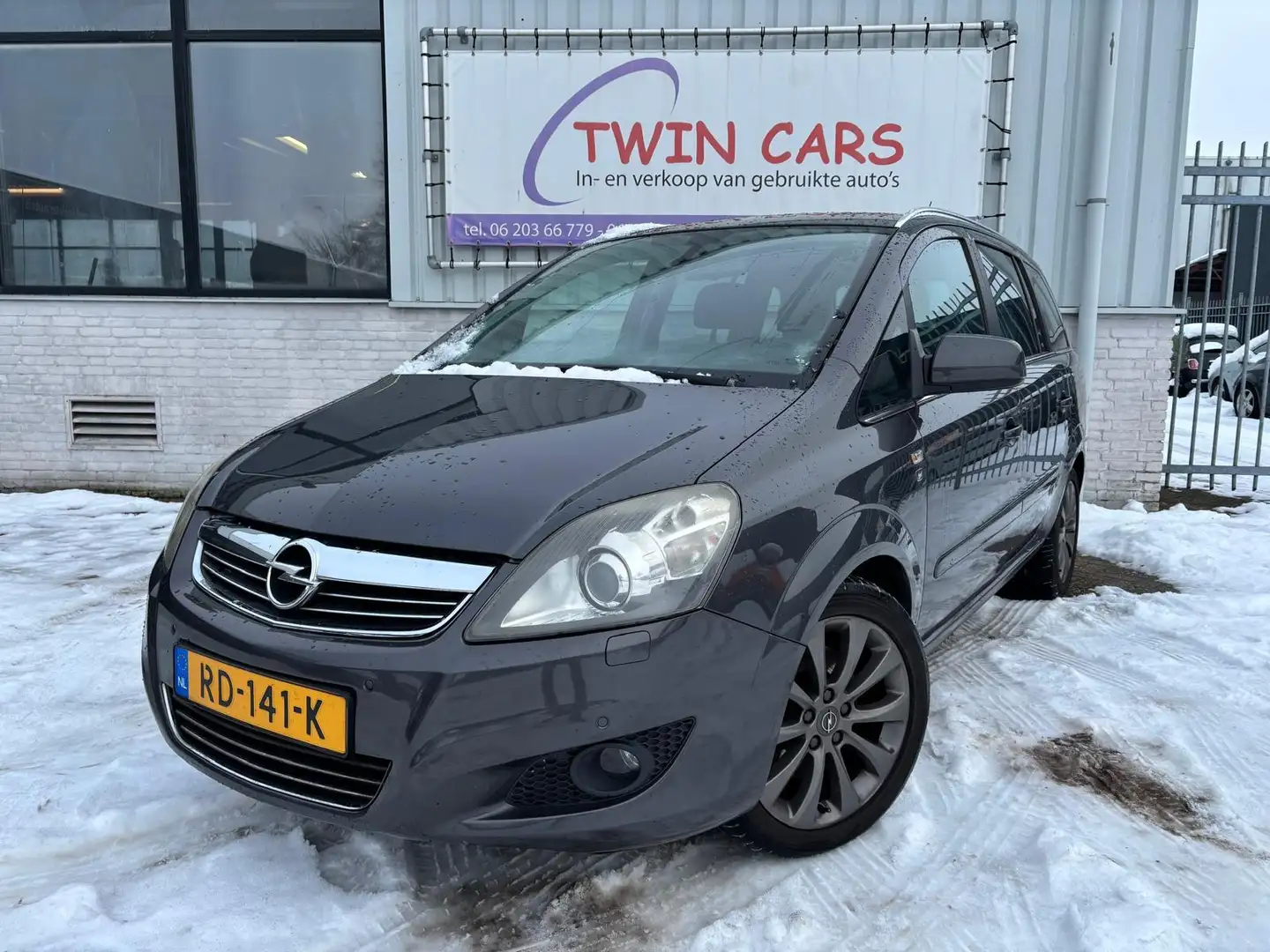 Opel Zafira 1.7 CDTi 111 years Edition Grau - 2