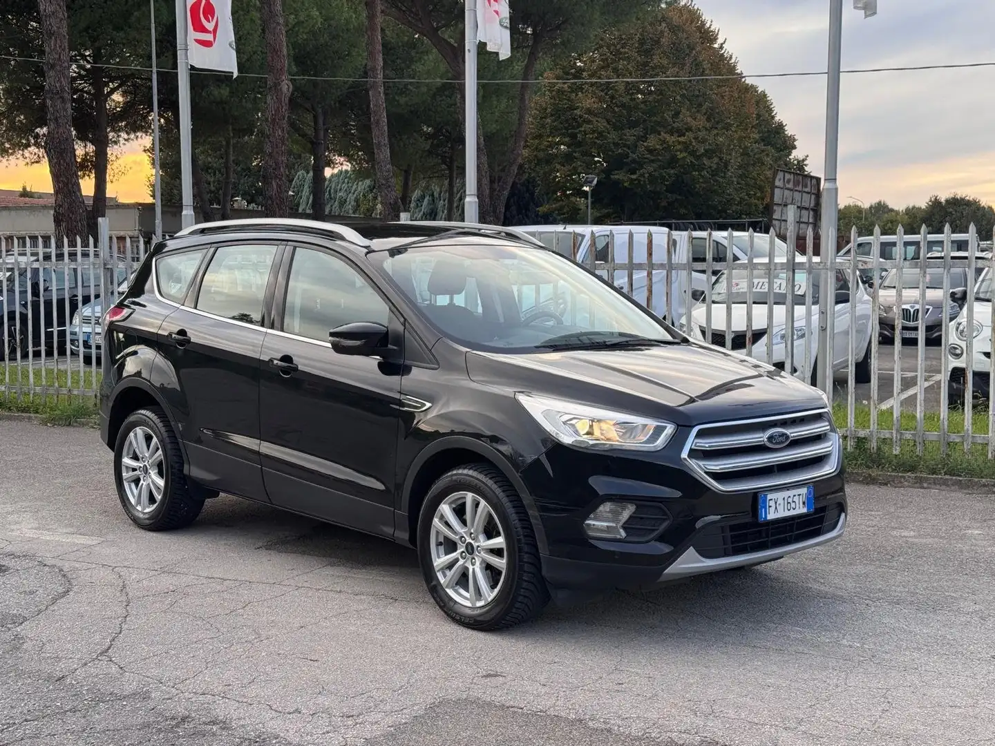 Ford Kuga Kuga II 2017 2.0 tdci ST-Line s Zwart - 1