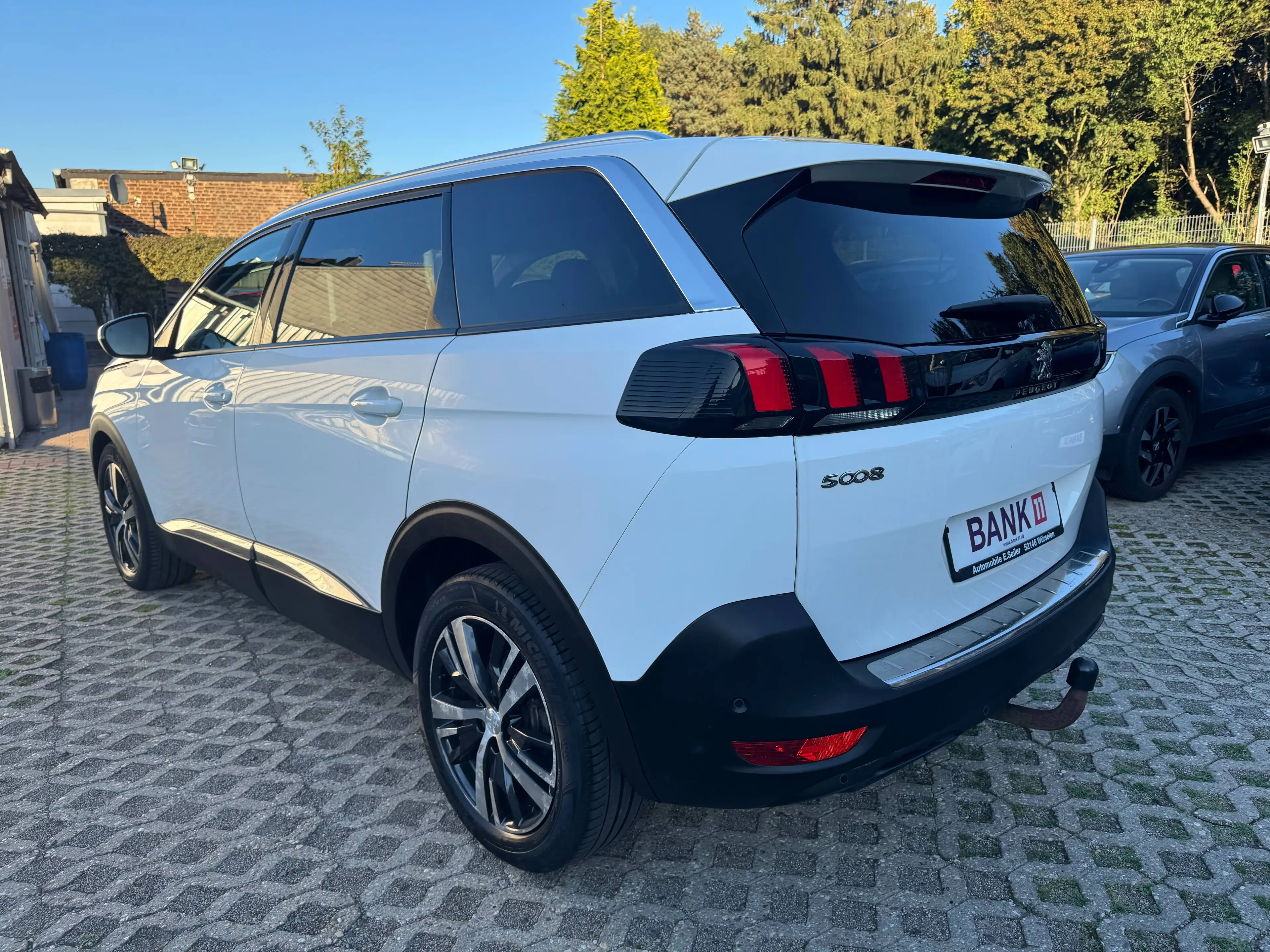 Peugeot 5008 1,2i*Allure*Panorama*Schiebedach* — photo 4