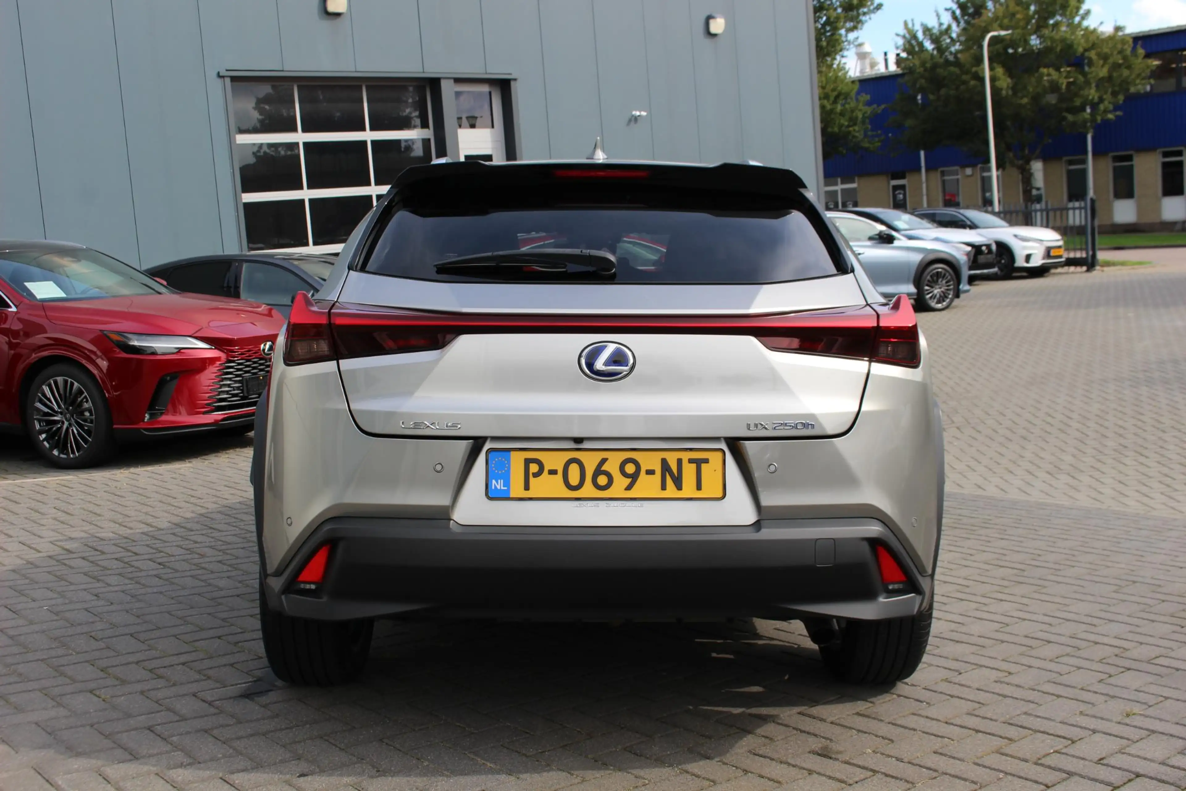 Lexus UX 250h Preference Line 1e EIGENAAR NL-AUTO — photo 4