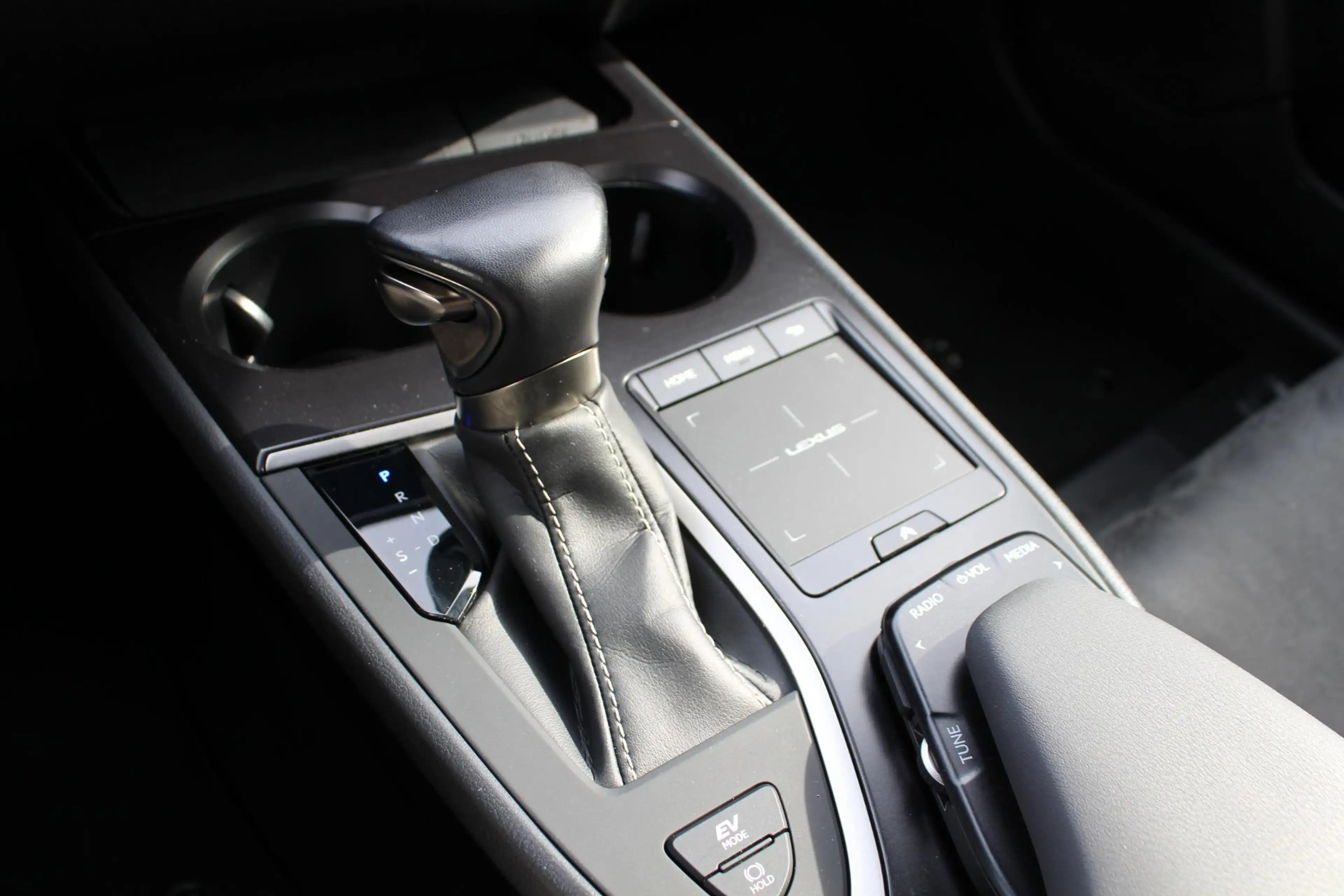 Lexus UX 250h Preference Line 1e EIGENAAR NL-AUTO — photo 26