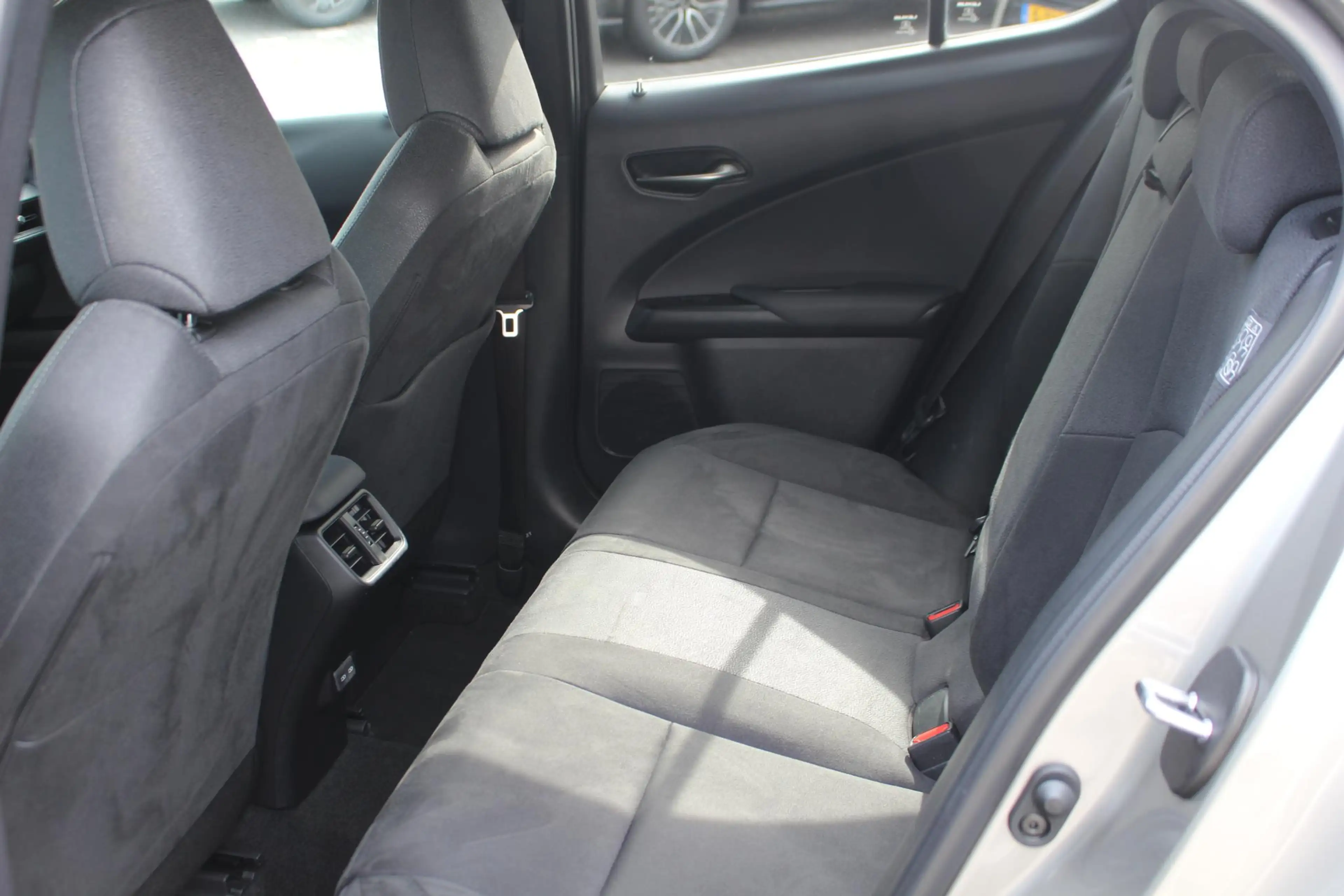 Lexus UX 250h Preference Line 1e EIGENAAR NL-AUTO — photo 29