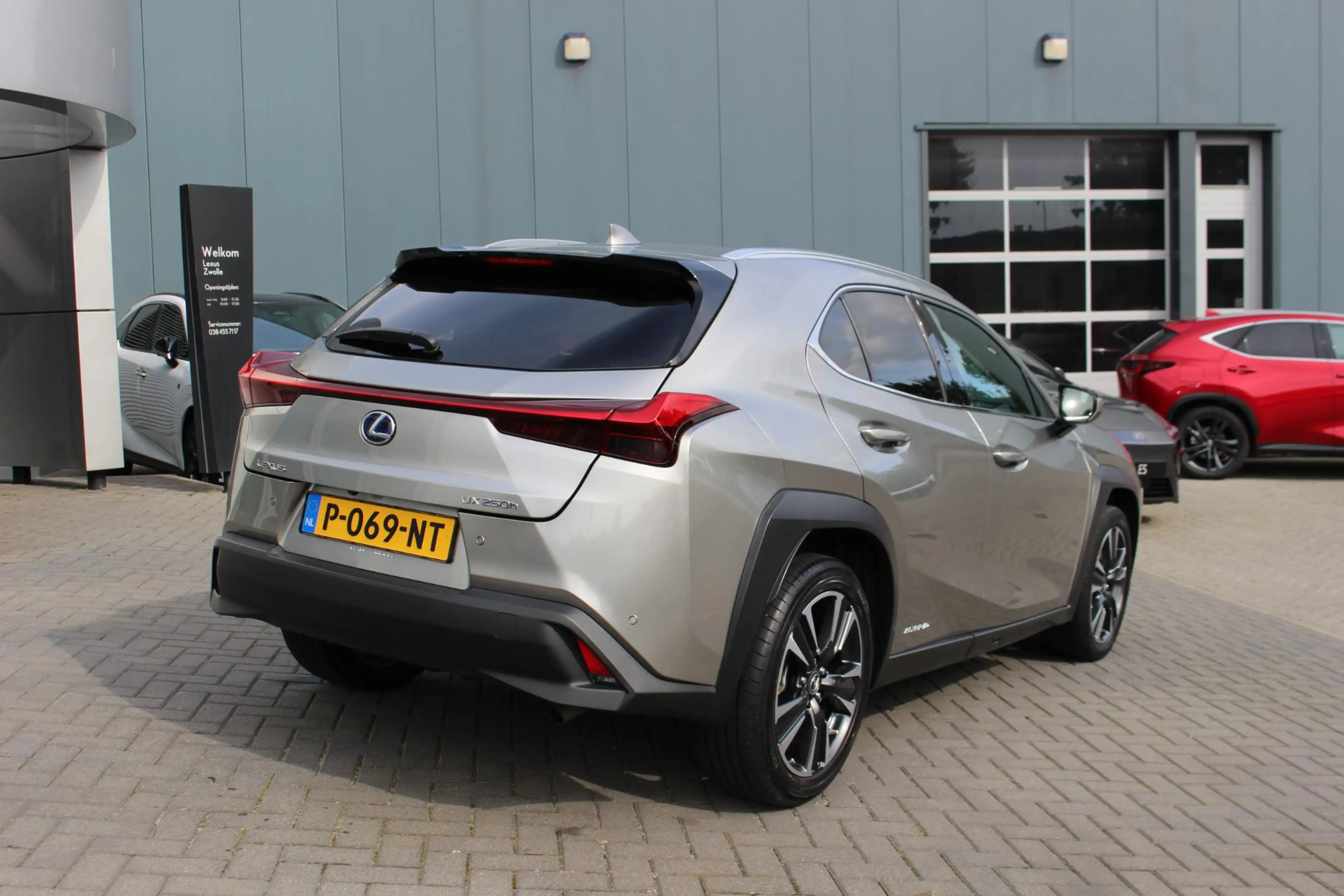 Lexus UX 250h Preference Line 1e EIGENAAR NL-AUTO — photo 3