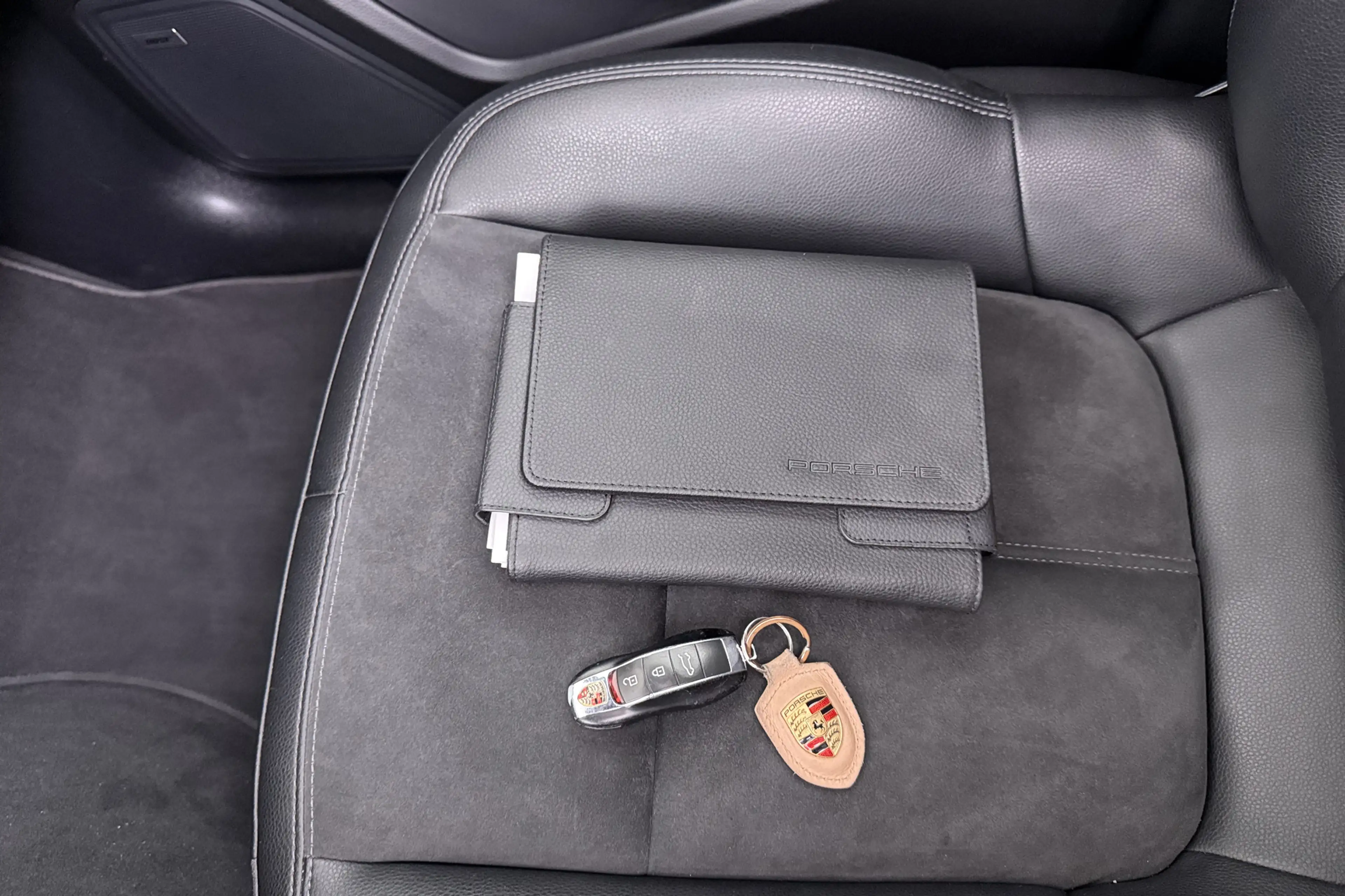 Porsche Macan 2.0 Pano-dak Luchvering 21'LMV Camera BOSE LED — photo 38
