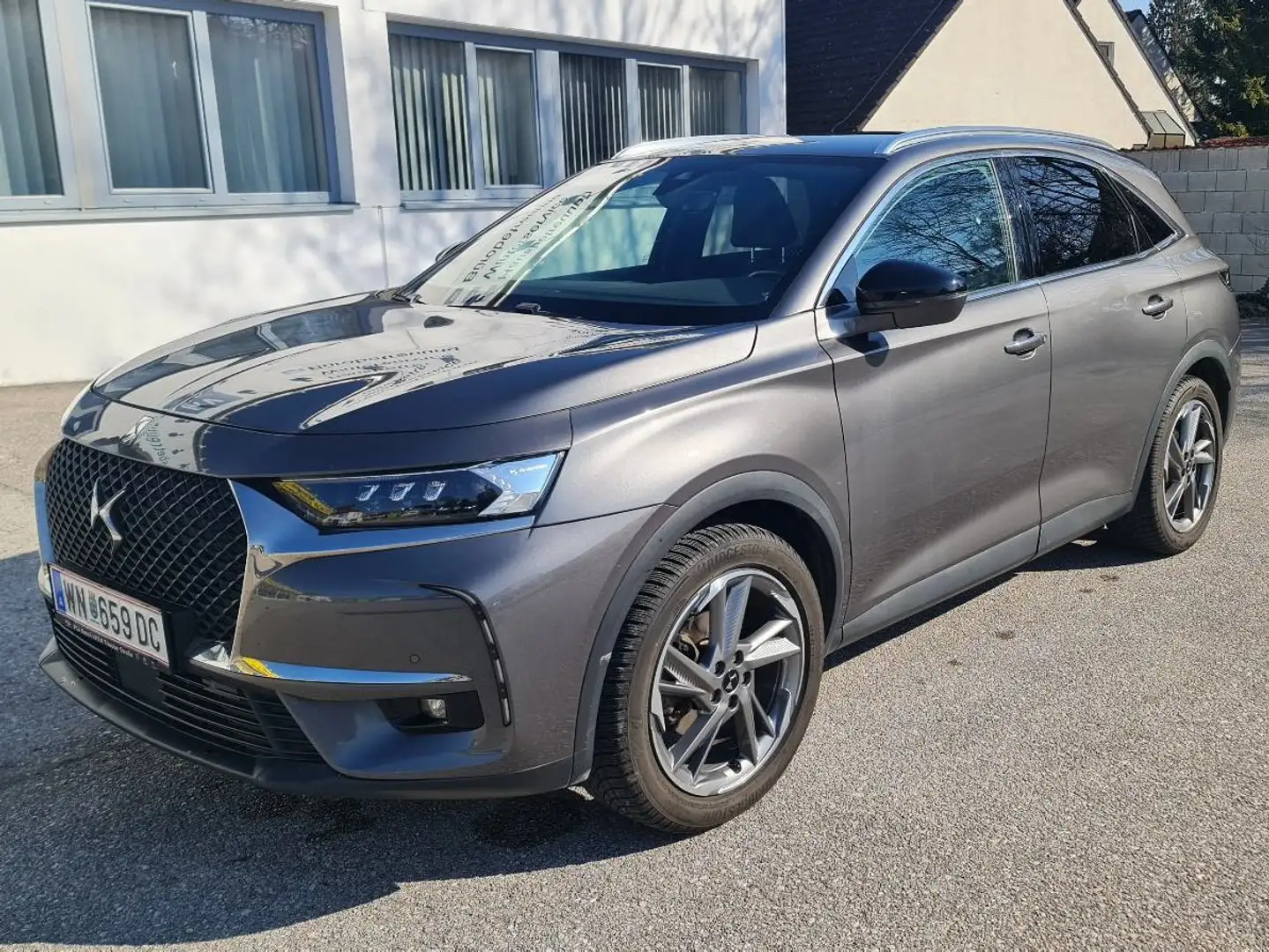 DS Automobiles DS 7 Crossback DS7 Crossback BlueHDi 130 Bastille Grau - 1