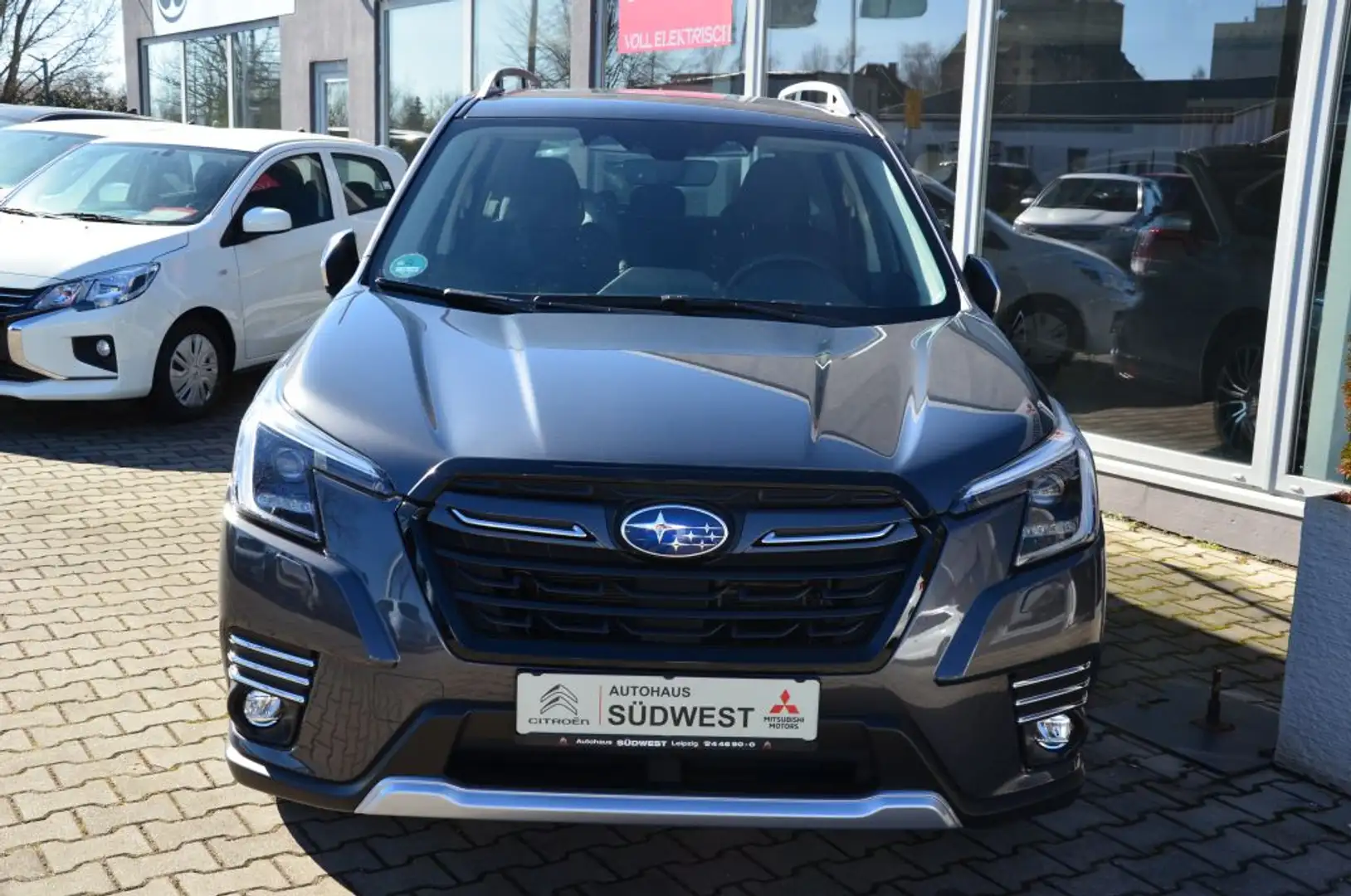 Subaru Forester 2.0ie Lineartronic Comfort Grau - 2