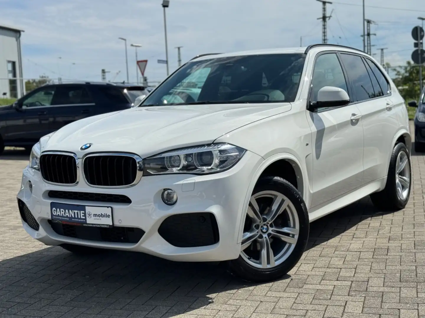 BMW X5 xDrive30d M-Paket *Alcantara*LED*Head-up* Weiß - 1